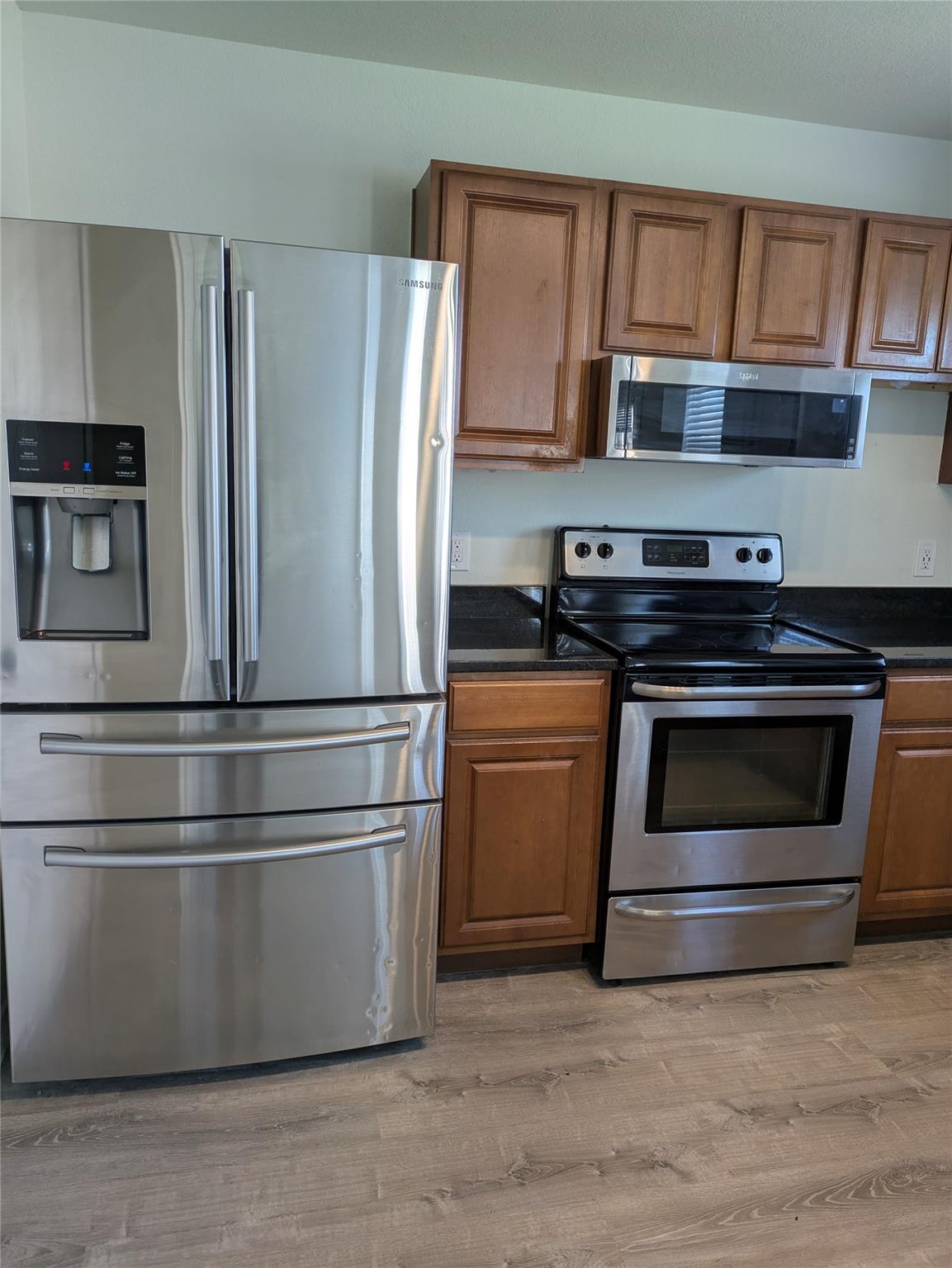 209 Phillips St, Hutto, TX 78634