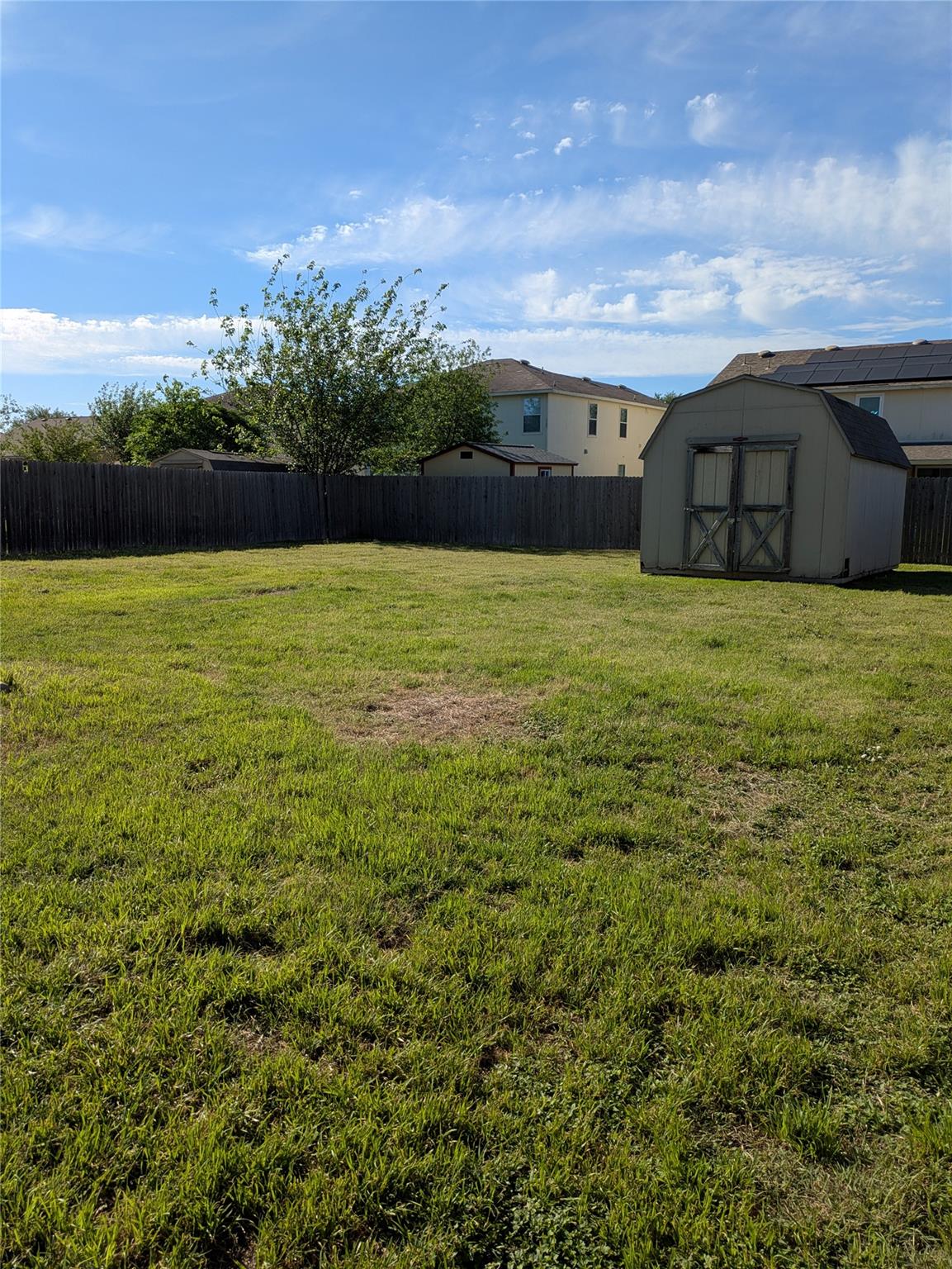 209 Phillips St, Hutto, TX 78634