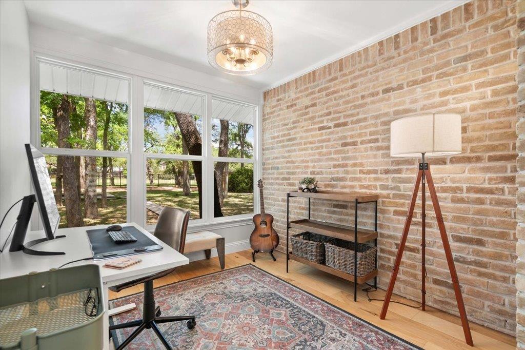 9304 Spring Hollow Dr, Austin, TX 78750