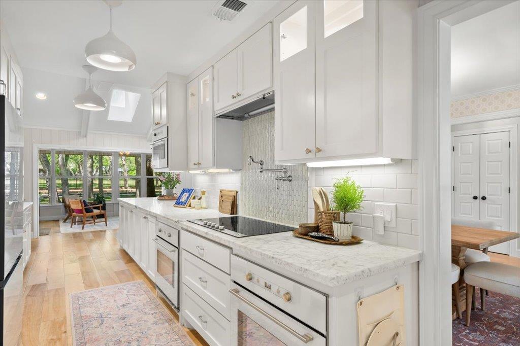 9304 Spring Hollow Dr, Austin, TX 78750