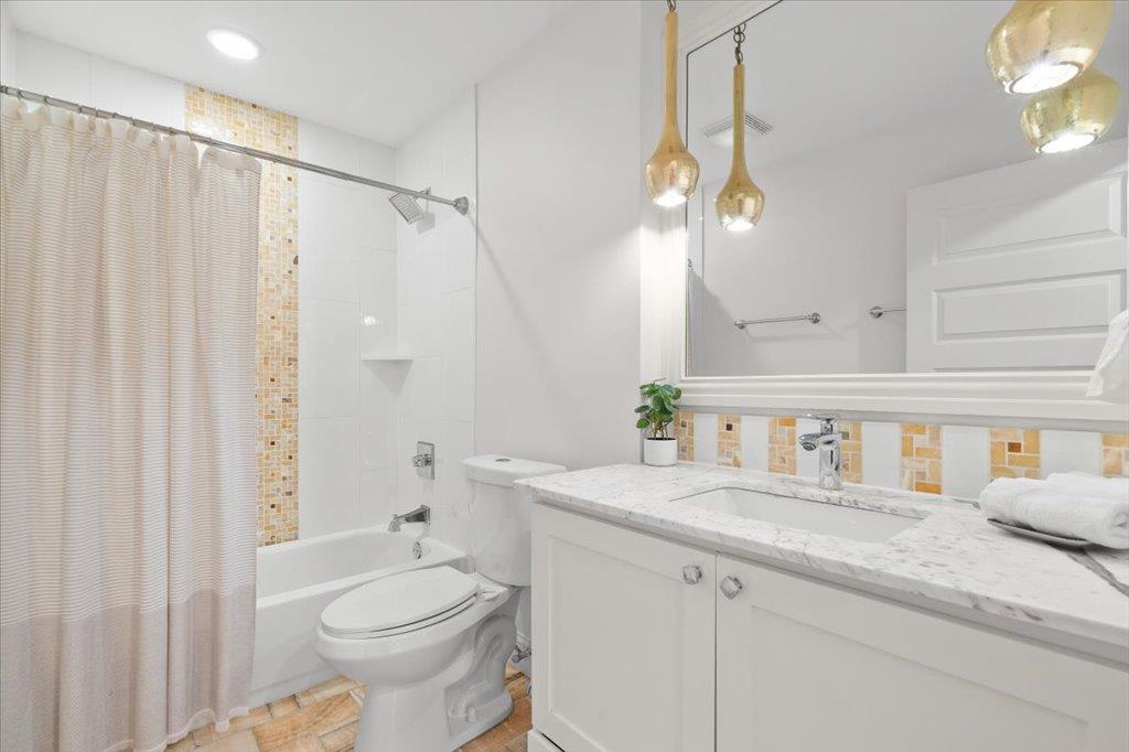 9304 Spring Hollow Dr, Austin, TX 78750