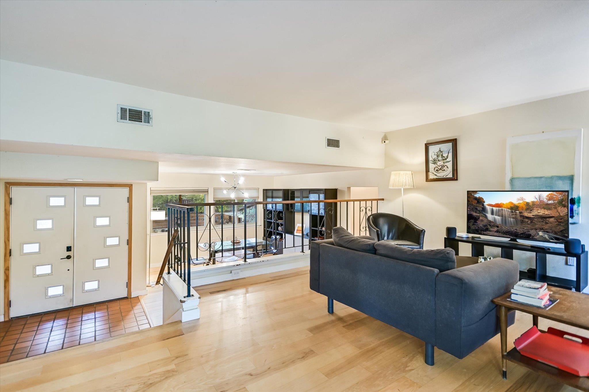 2607 Barton Hills Dr, Austin, TX 78704