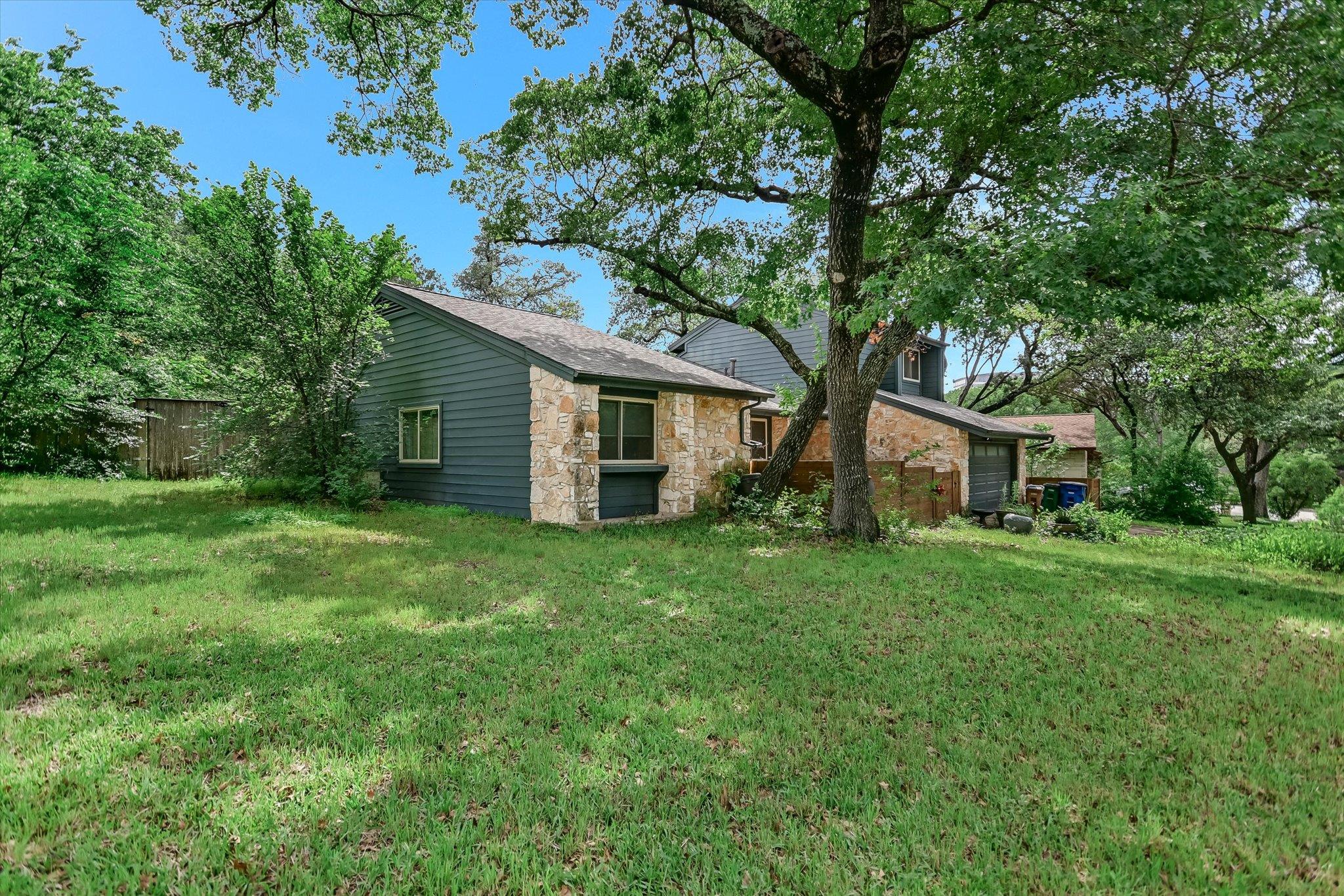 2607 Barton Hills Dr, Austin, TX 78704