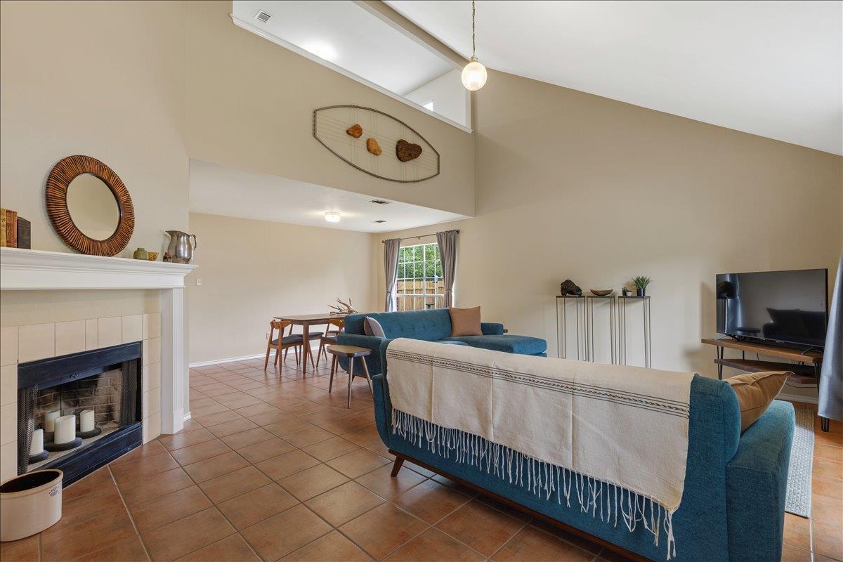 17101 Village Glen Rd, Pflugerville, TX 78660