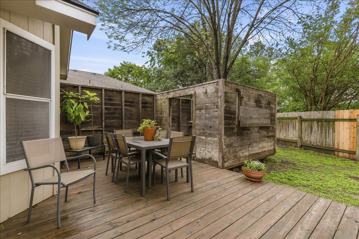 17101 Village Glen Rd, Pflugerville, TX 78660