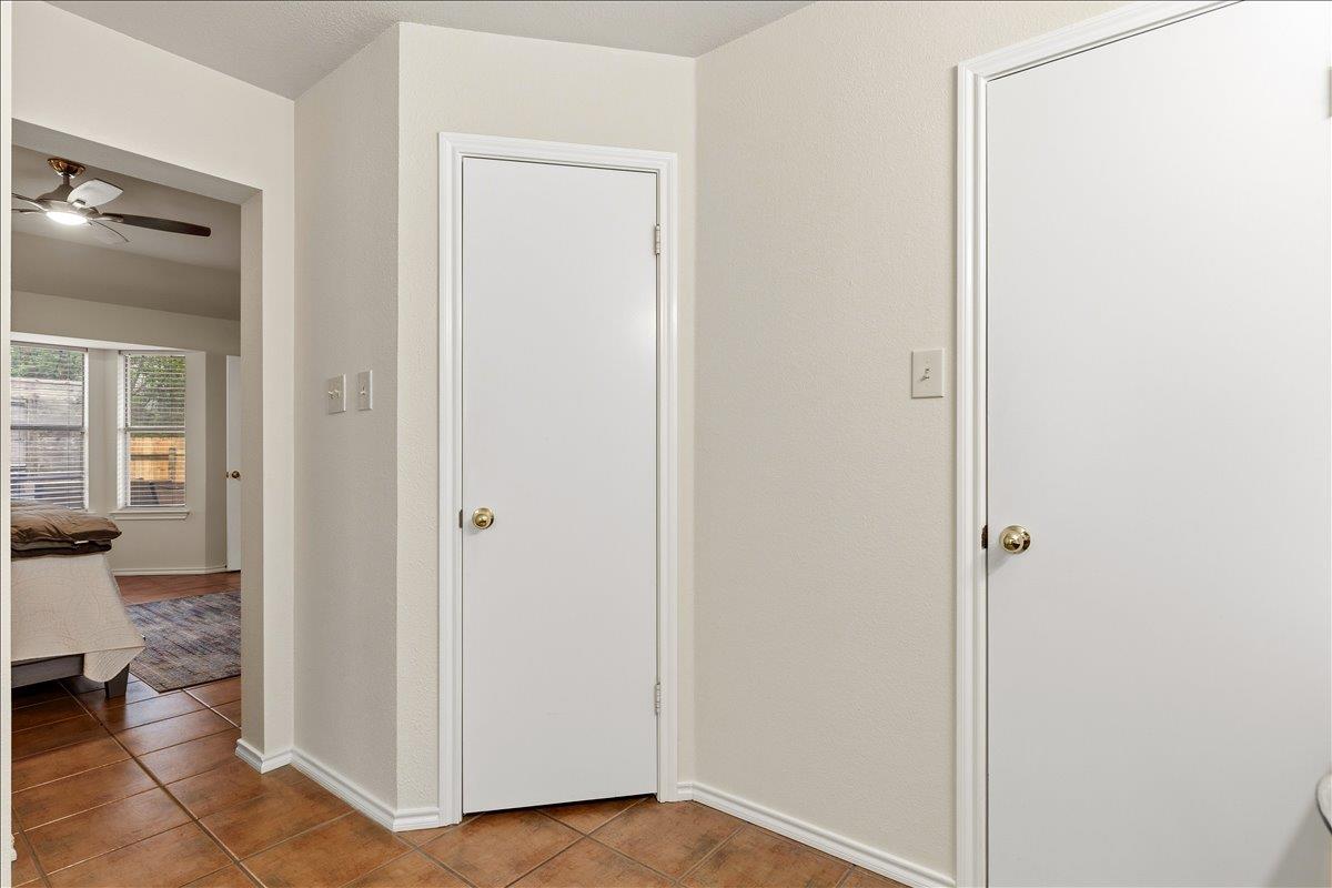 17101 Village Glen Rd, Pflugerville, TX 78660