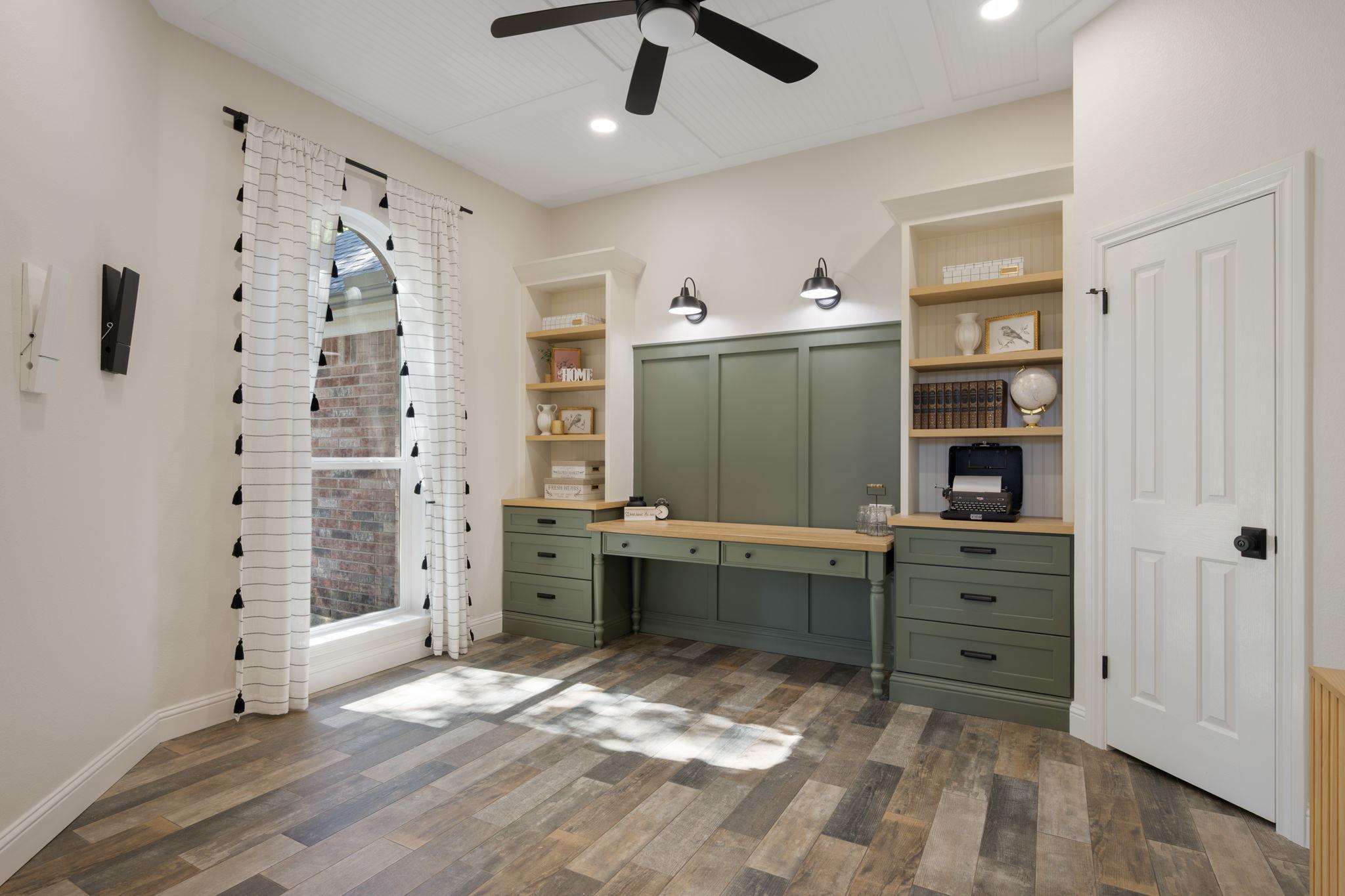 801 Ivy Dr, Pflugerville, TX 78660