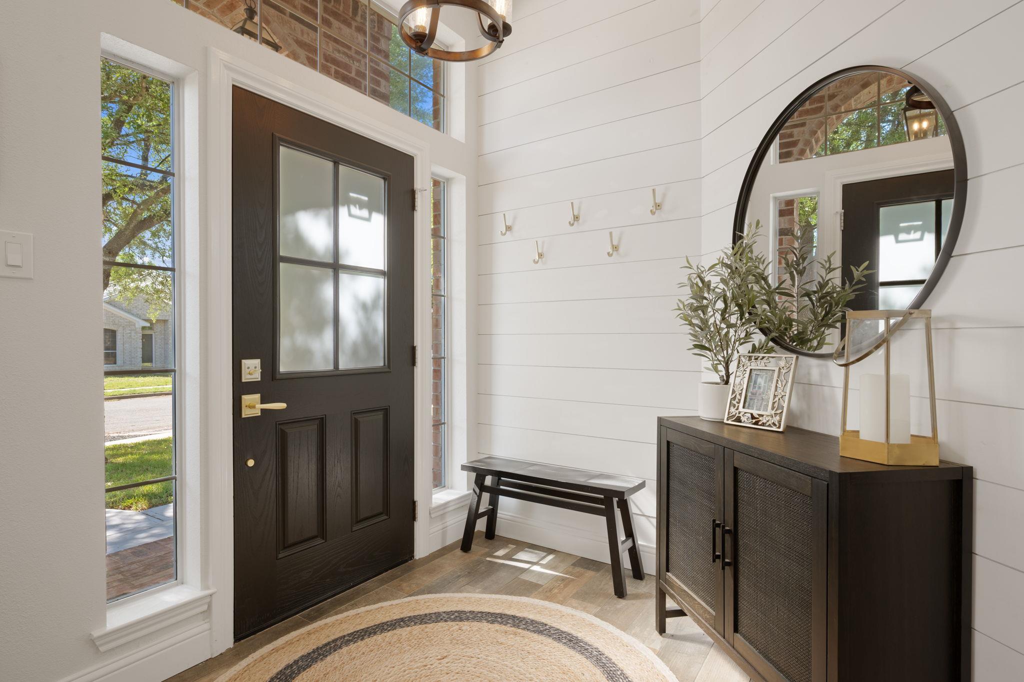 801 Ivy Dr, Pflugerville, TX 78660