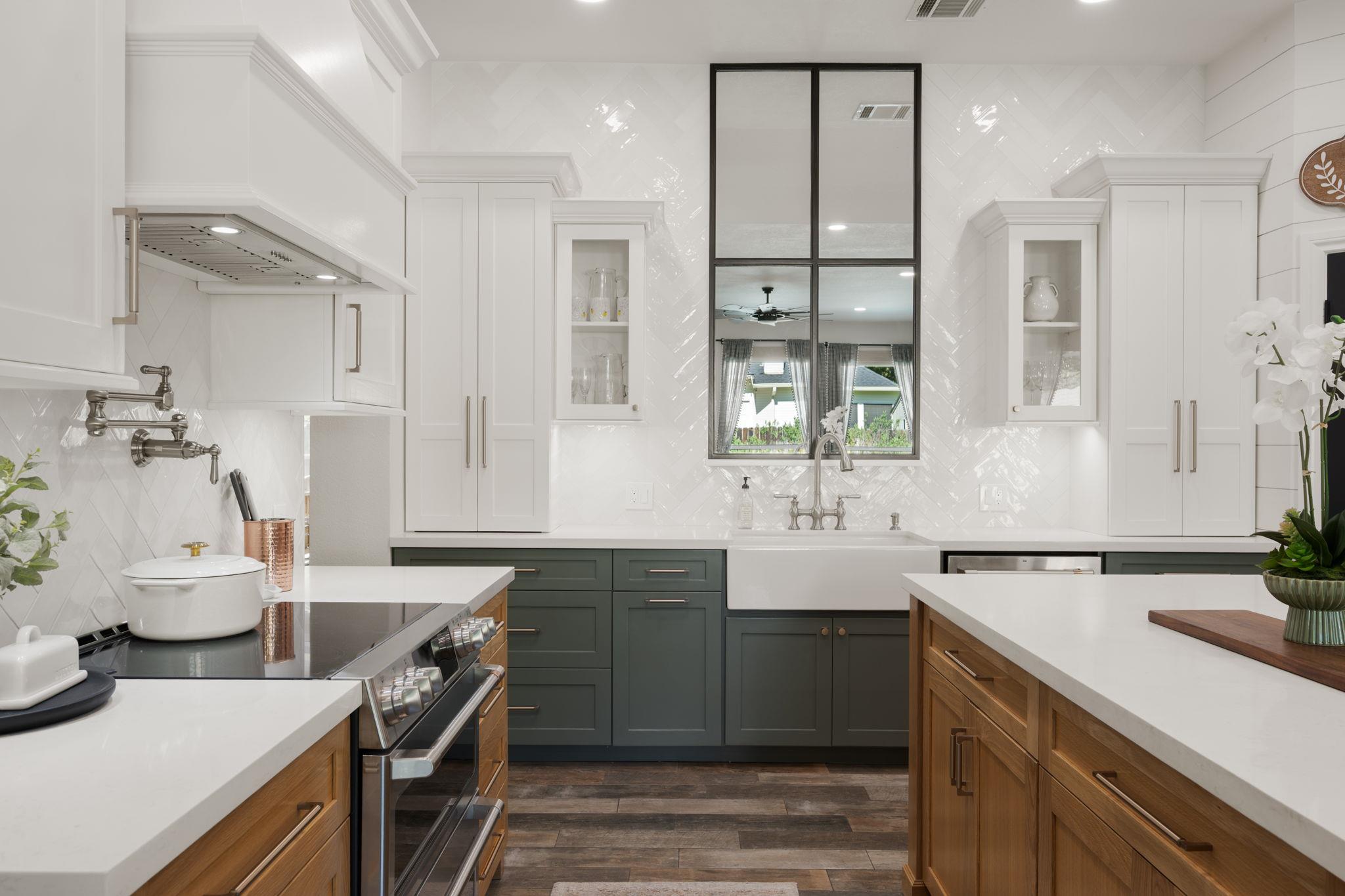 801 Ivy Dr, Pflugerville, TX 78660