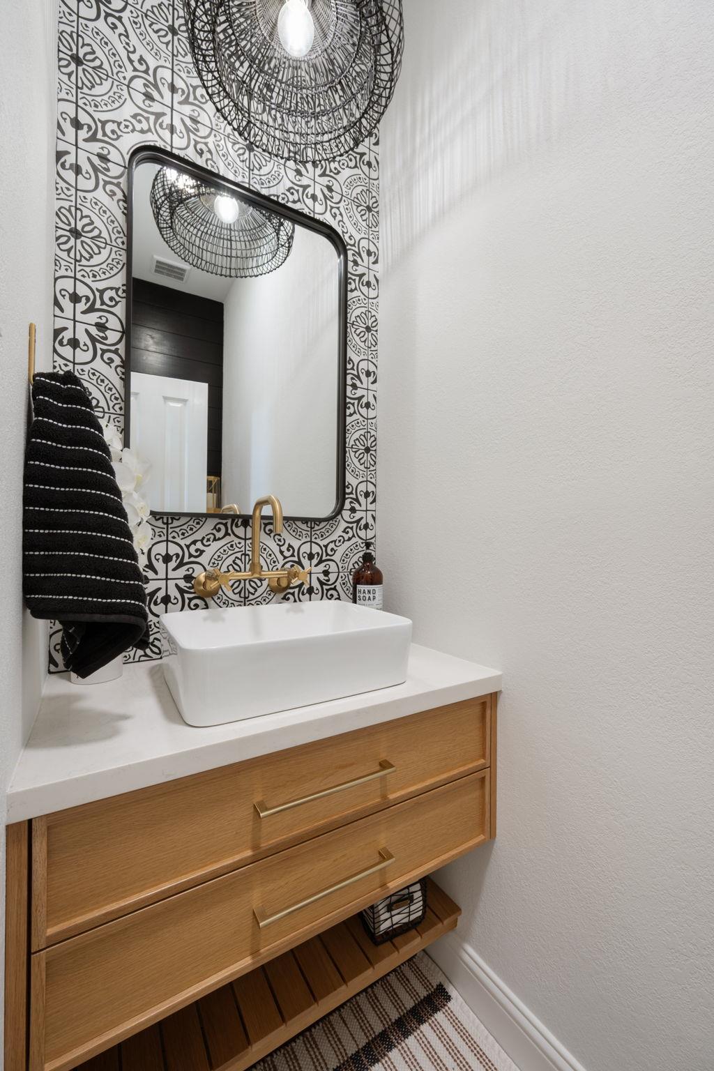 801 Ivy Dr, Pflugerville, TX 78660