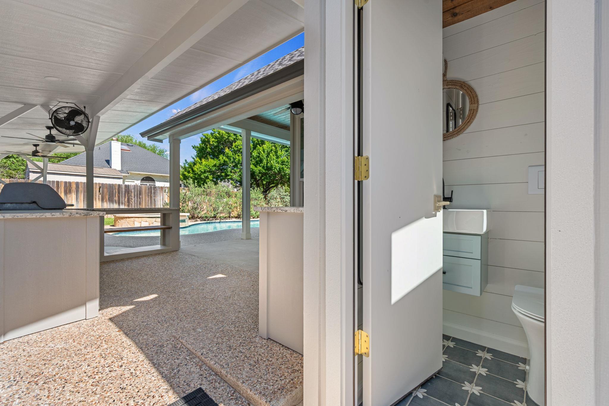 801 Ivy Dr, Pflugerville, TX 78660