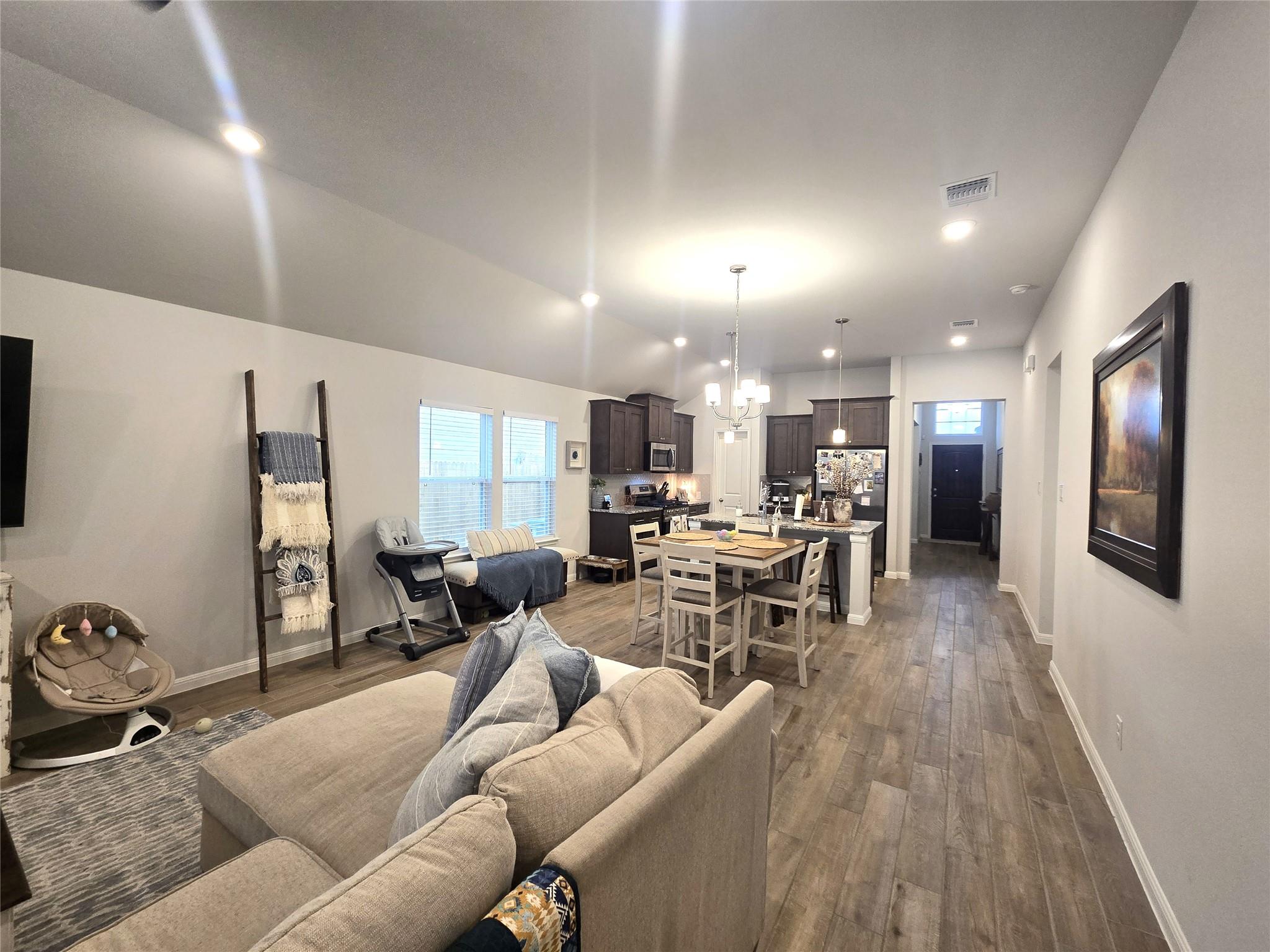 133 Boulder Ridge Trl, Liberty Hill, TX 78642