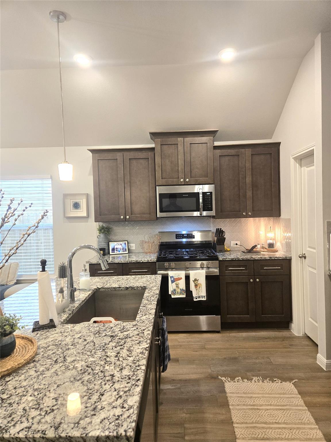 133 Boulder Ridge Trl, Liberty Hill, TX 78642