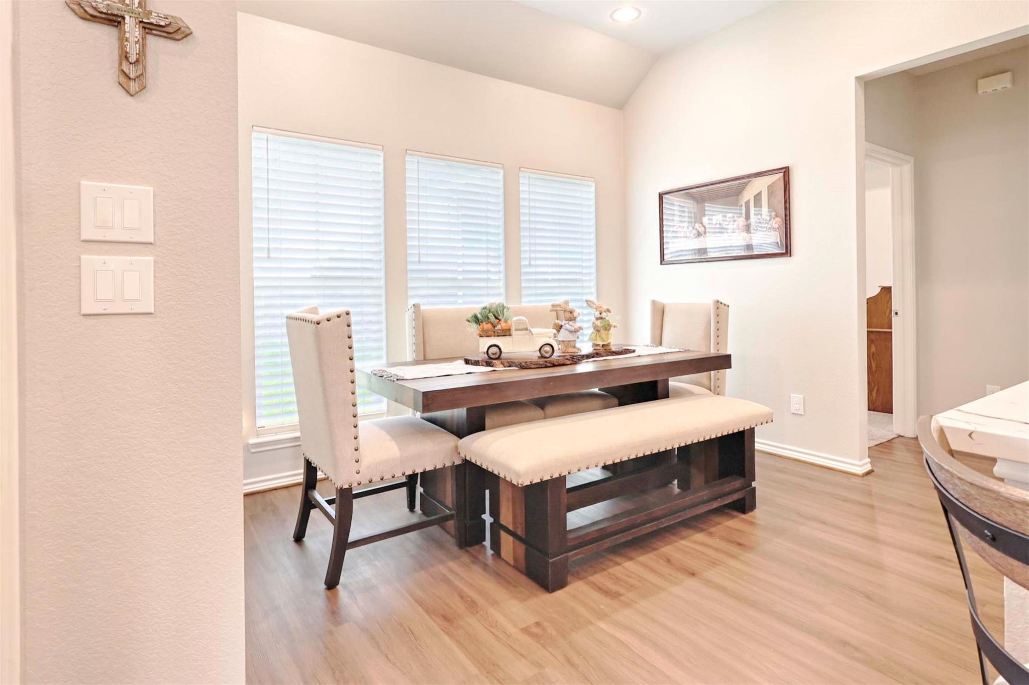 206 E Hinton Rd, Weimar, TX 78962