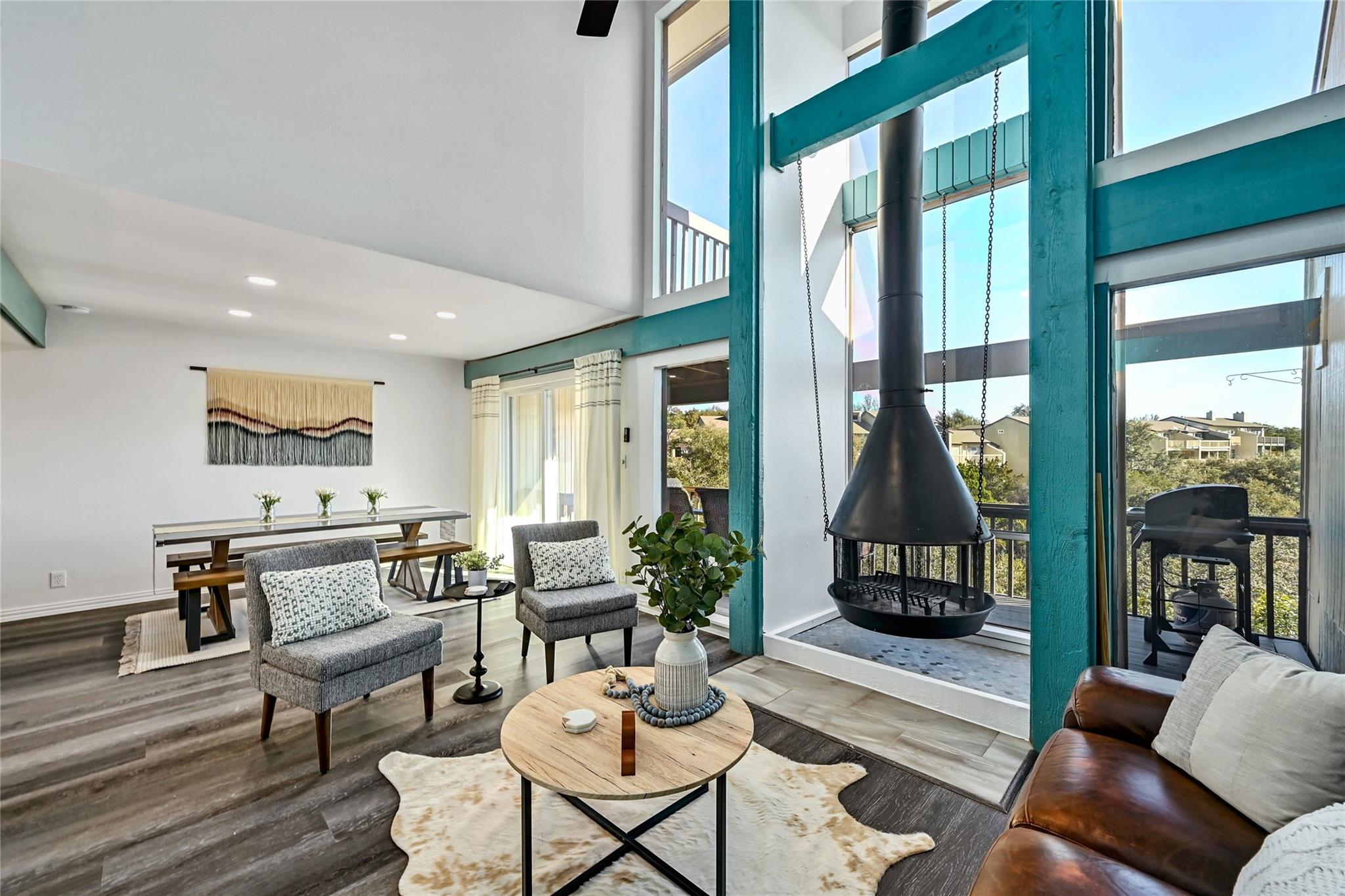 115 Comanche Pt, Point Venture, TX 78645