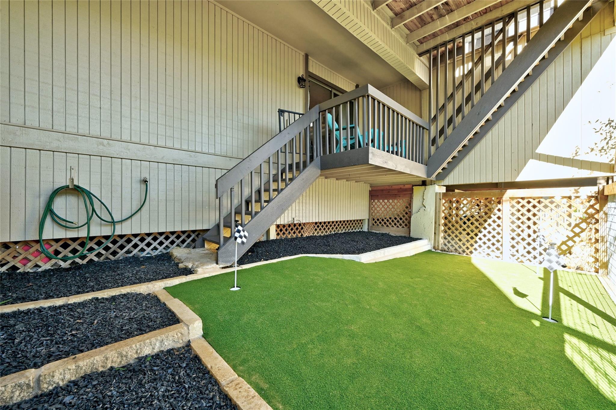 115 Comanche Pt, Point Venture, TX 78645