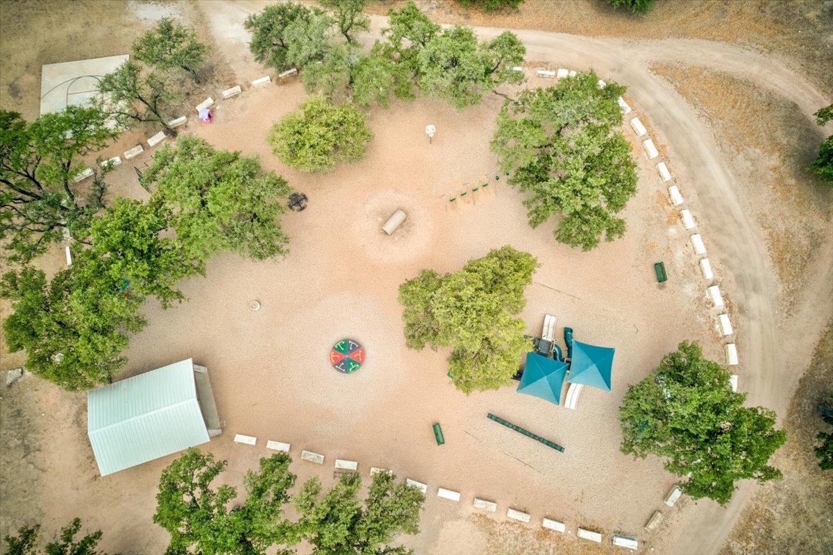 115 Comanche Pt, Point Venture, TX 78645