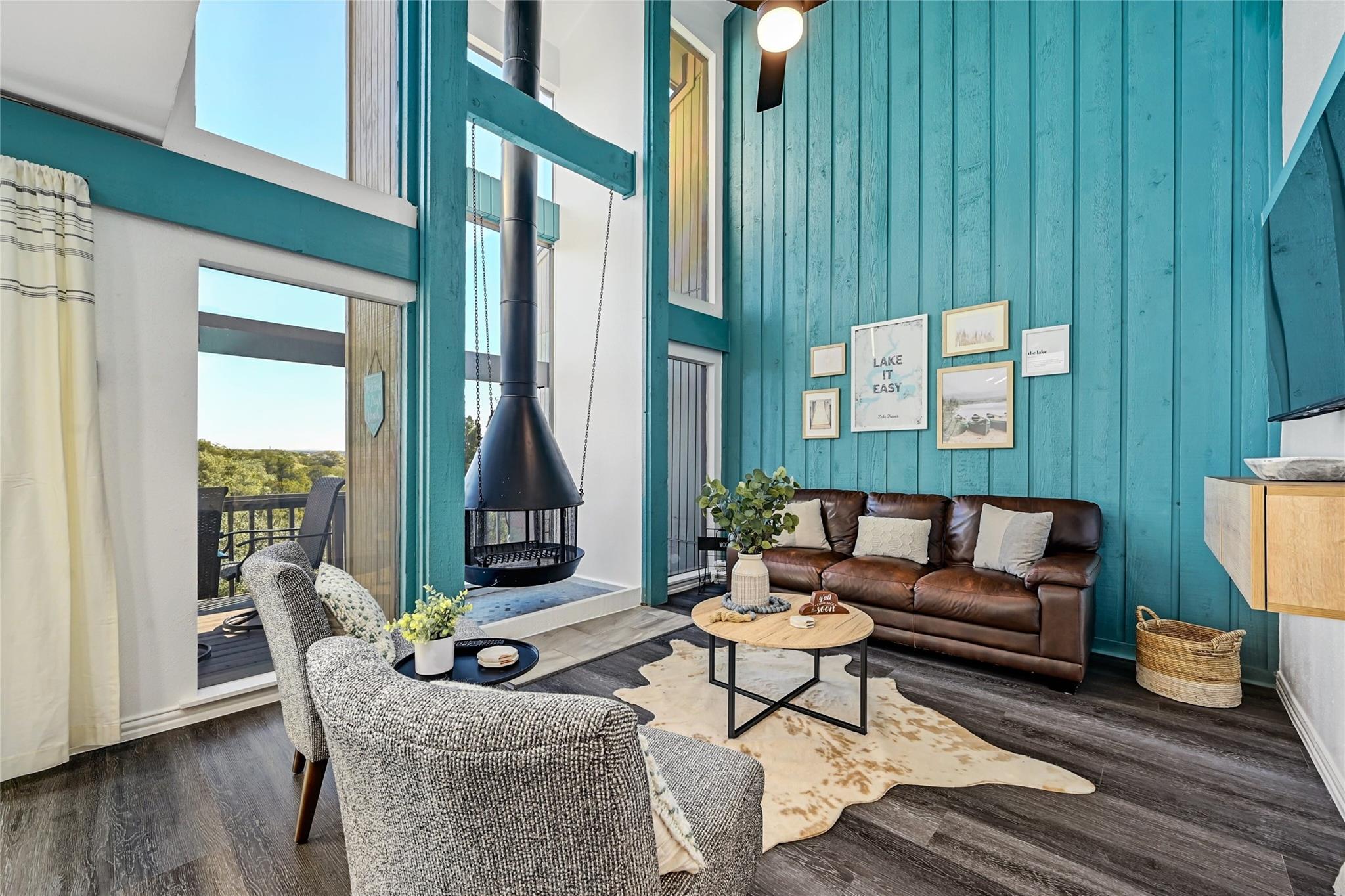 115 Comanche Pt, Point Venture, TX 78645