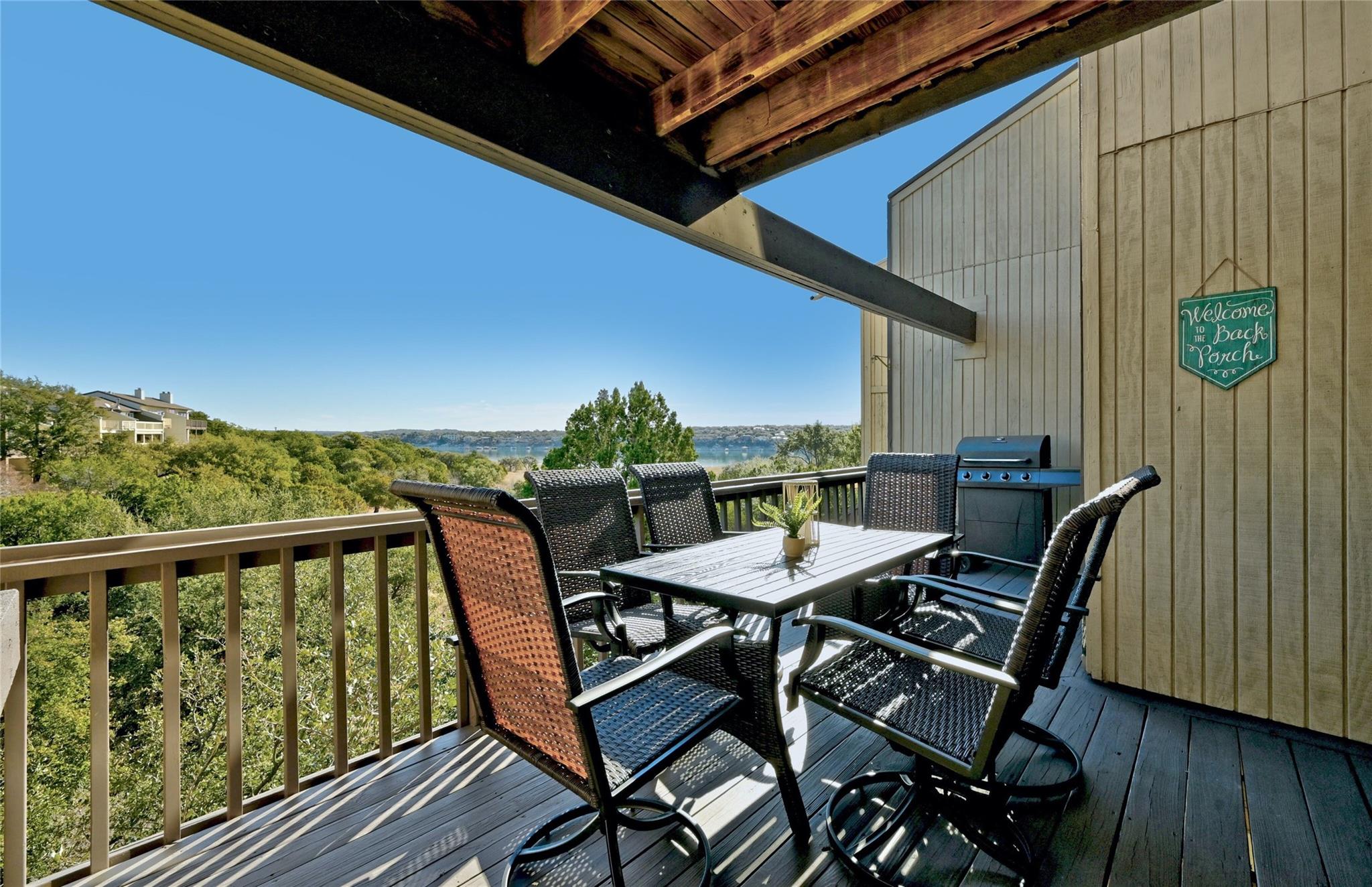 115 Comanche Pt, Point Venture, TX 78645