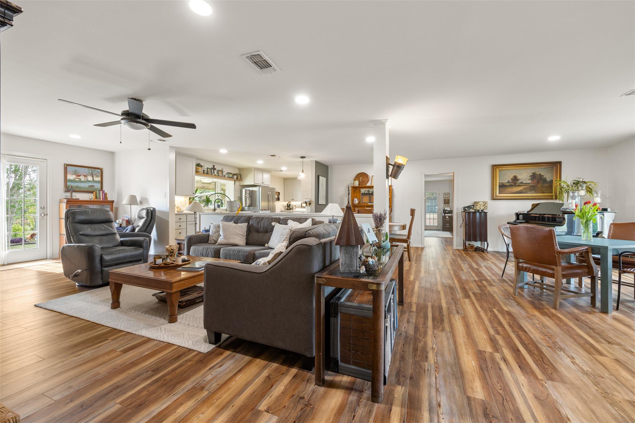 1120 Palomino Ln, San Marcos, TX 78666