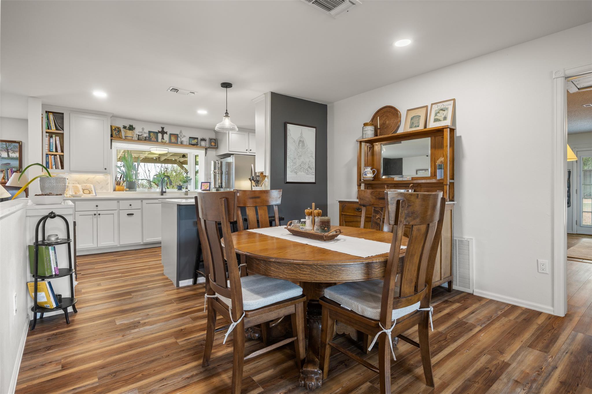 1120 Palomino Ln, San Marcos, TX 78666