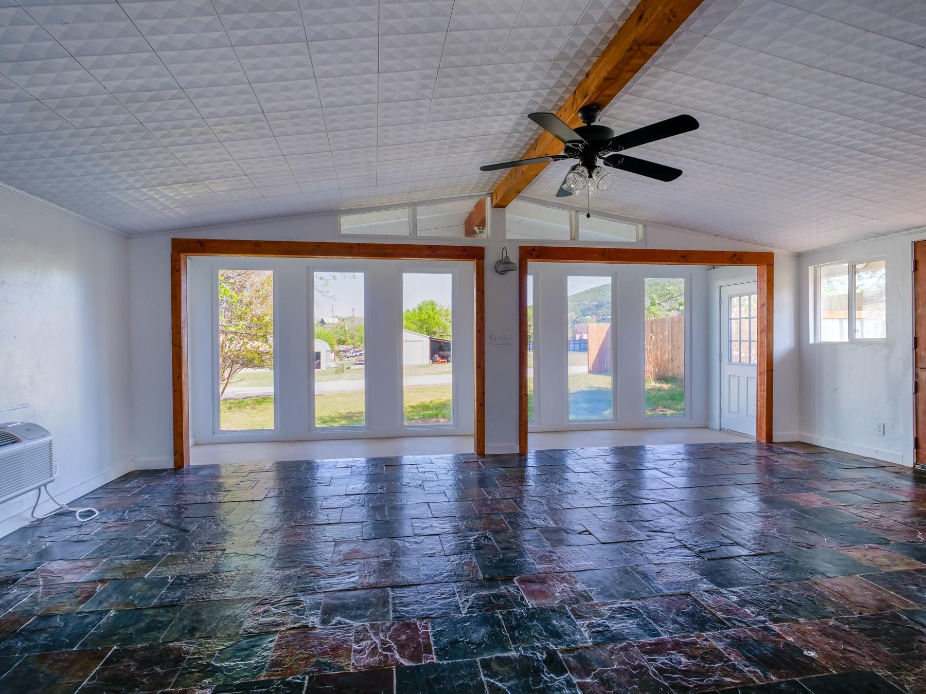 103 Chism St, Burnet, TX 78611