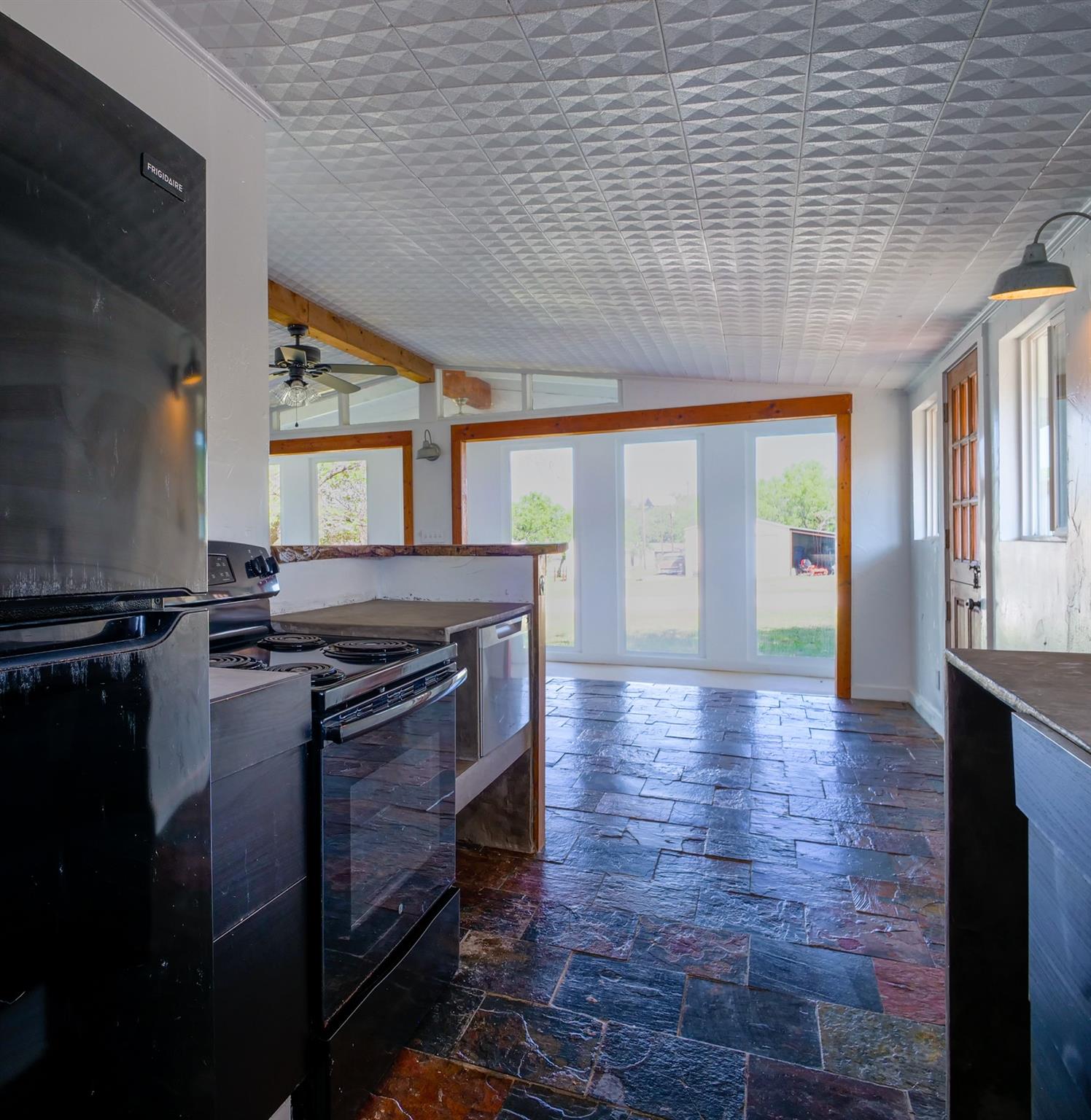 103 Chism St, Burnet, TX 78611