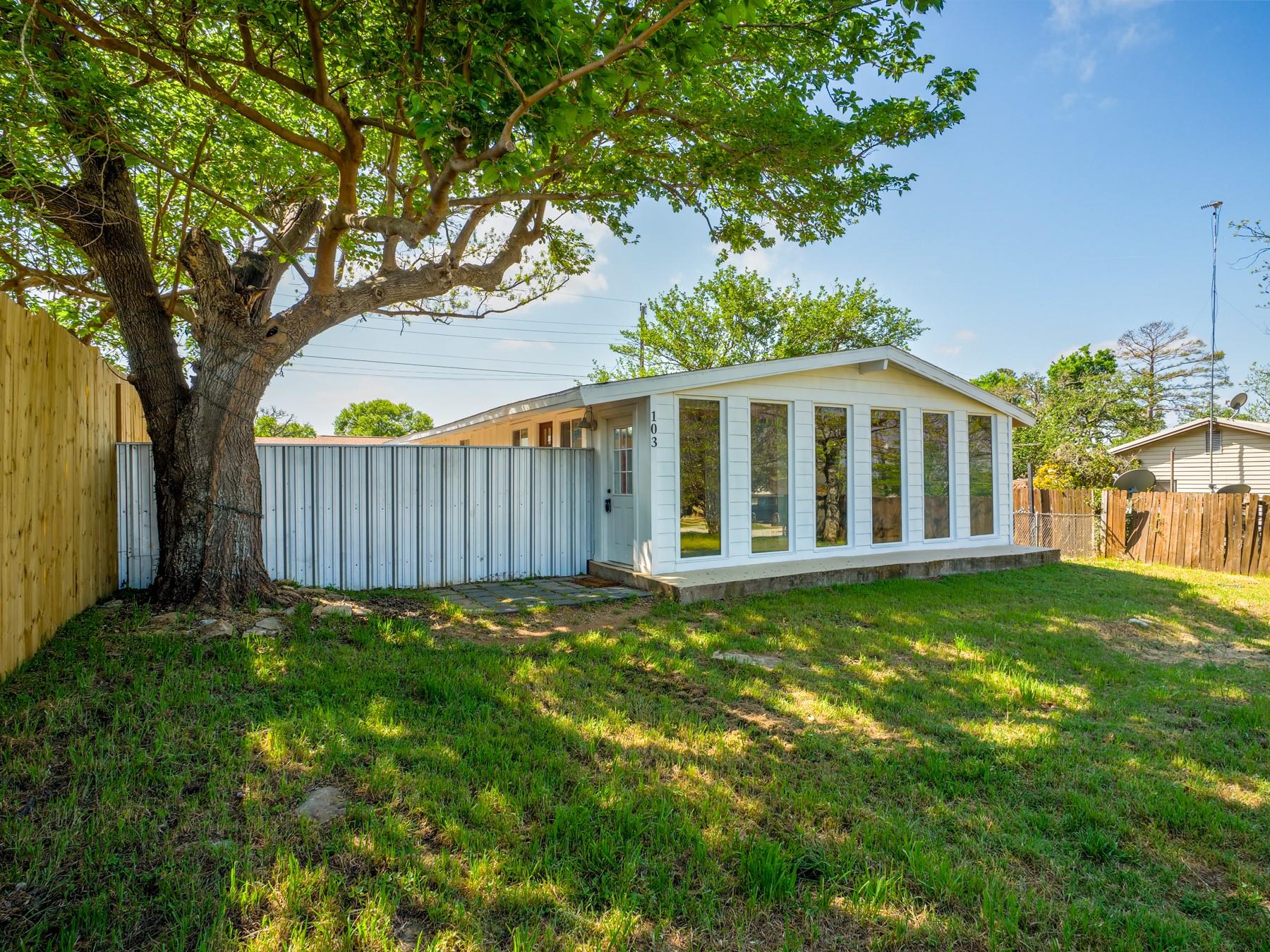 103 Chism St, Burnet, TX 78611