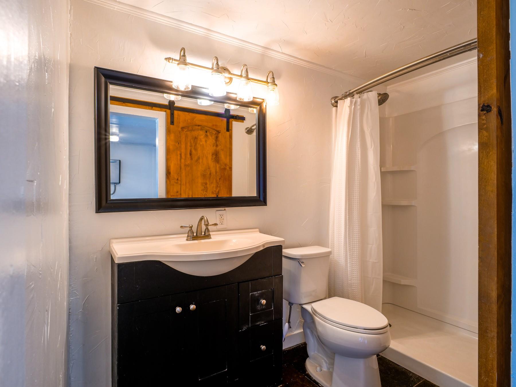 103 Chism St, Burnet, TX 78611