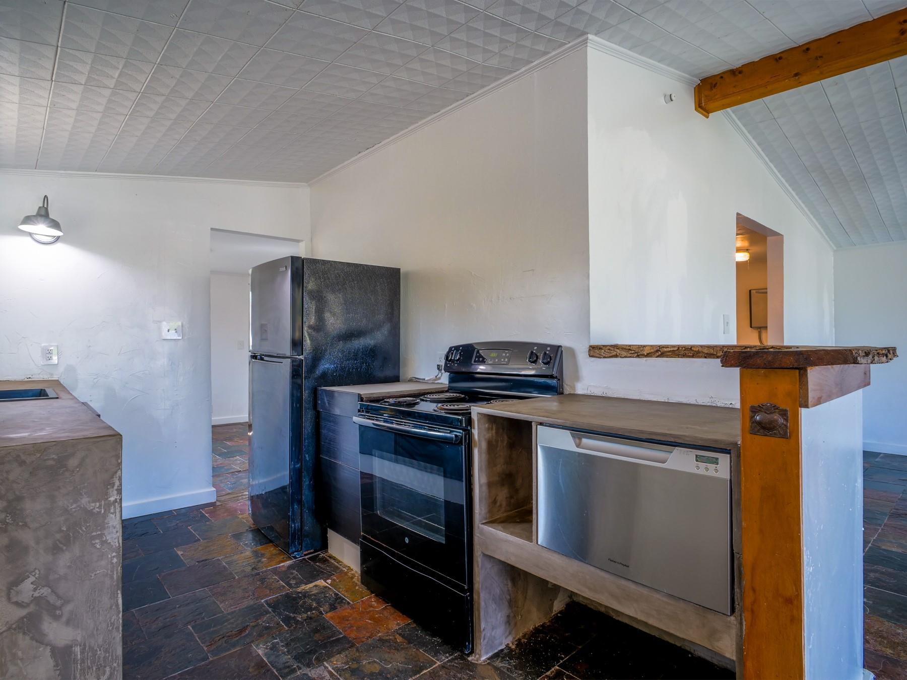 103 Chism St, Burnet, TX 78611