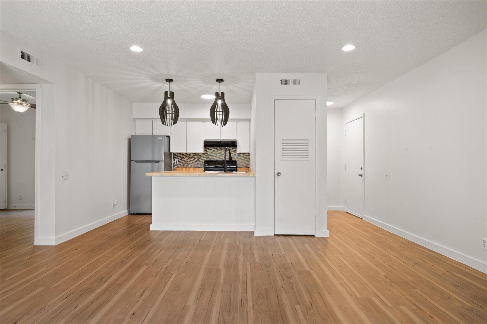 620 S 1st St # 116, Austin, TX 78704