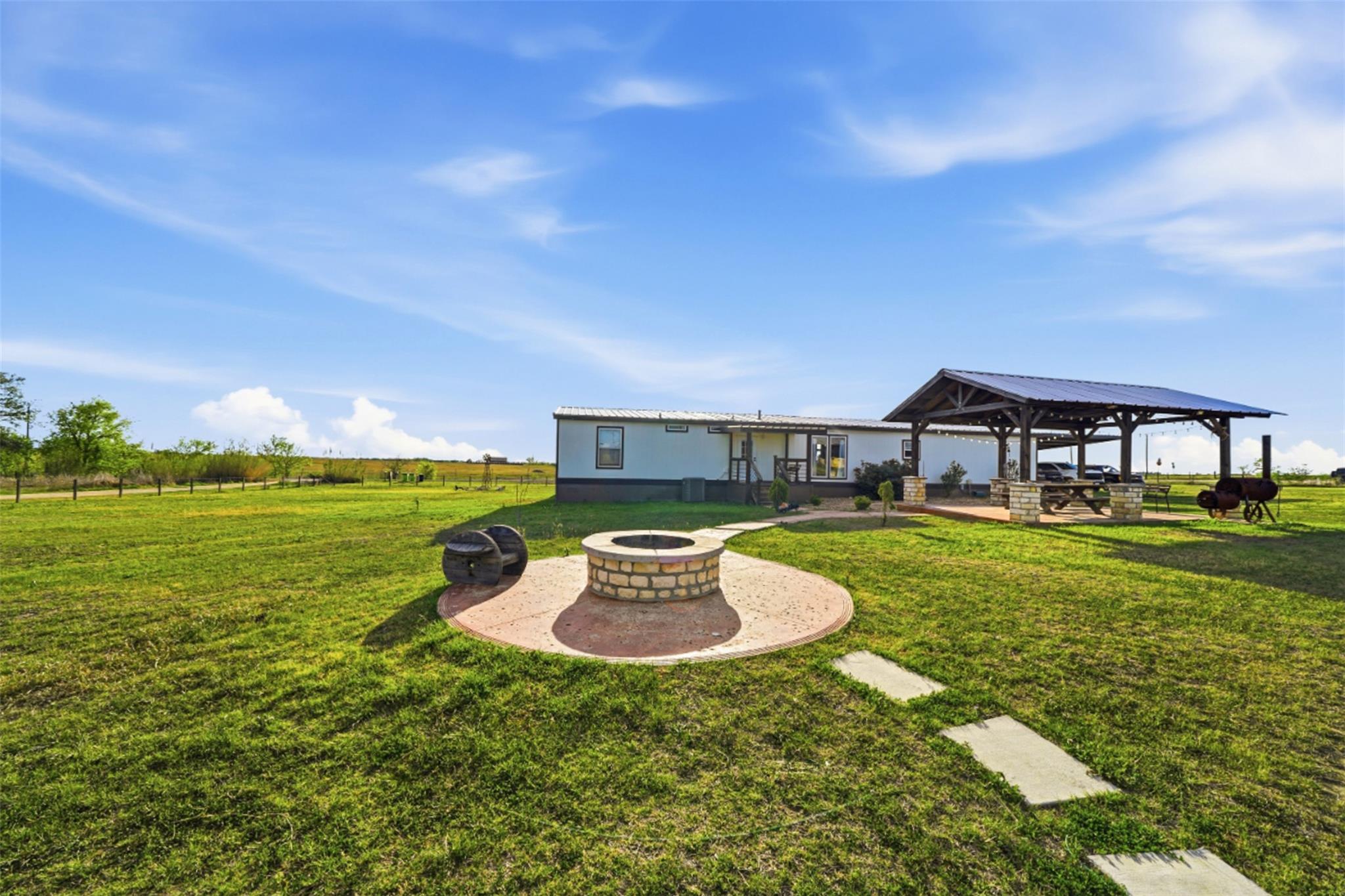 2493 County Road 464, Elgin, TX 78621