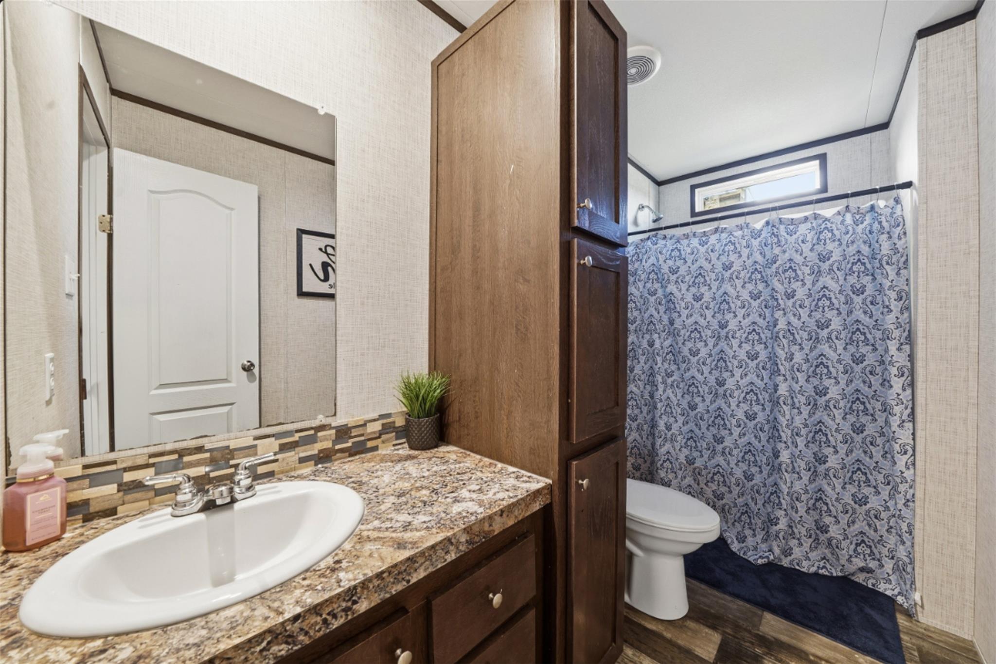 2493 County Road 464, Elgin, TX 78621