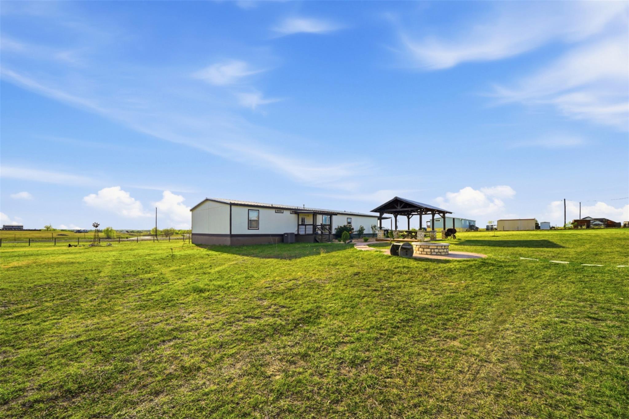2493 County Road 464, Elgin, TX 78621
