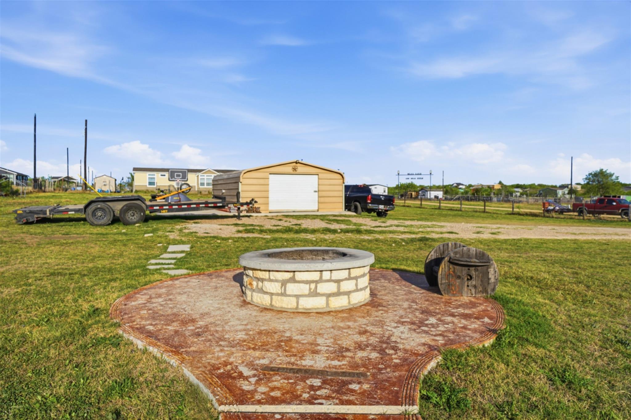 2493 County Road 464, Elgin, TX 78621