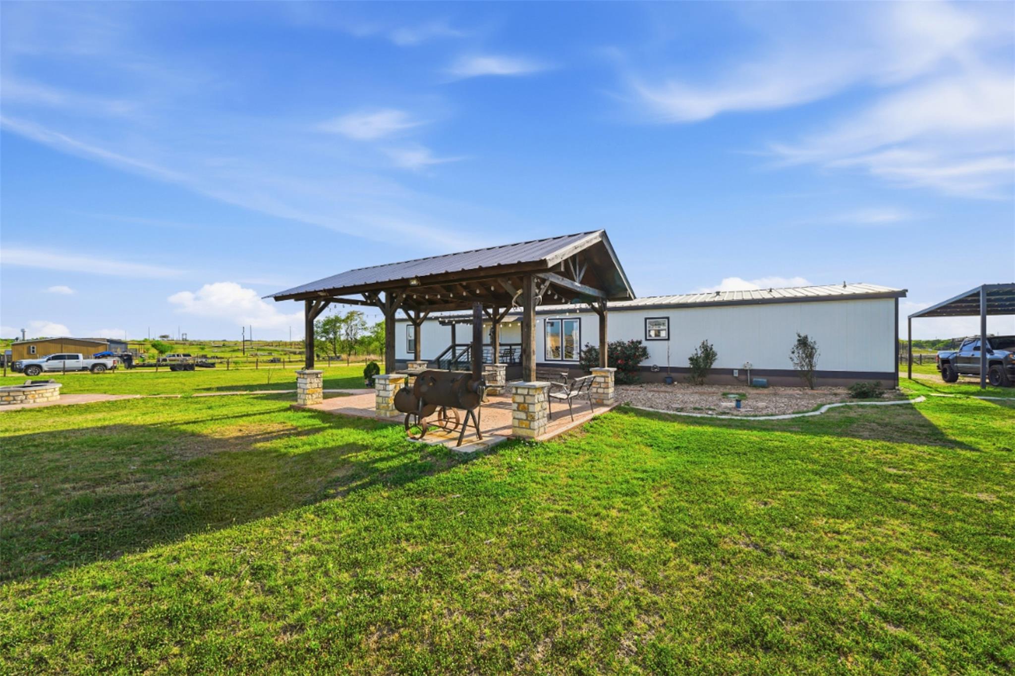 2493 County Road 464, Elgin, TX 78621