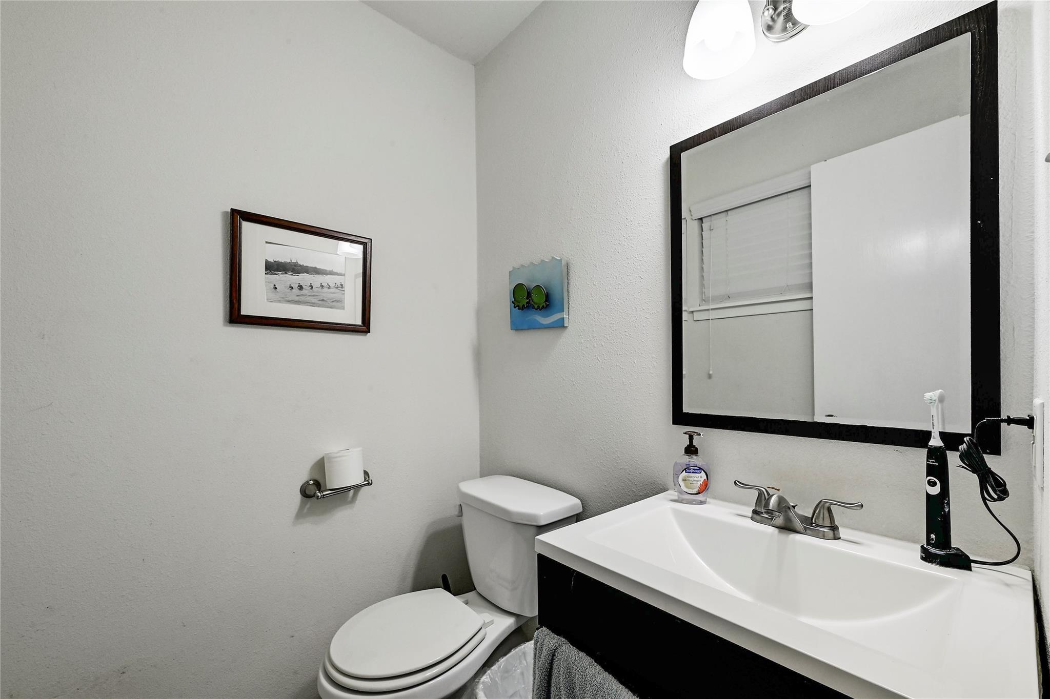 9702 Oriole Dr, Austin, TX 78753