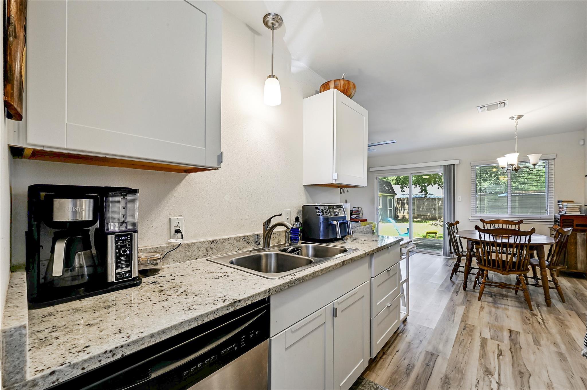 9702 Oriole Dr, Austin, TX 78753