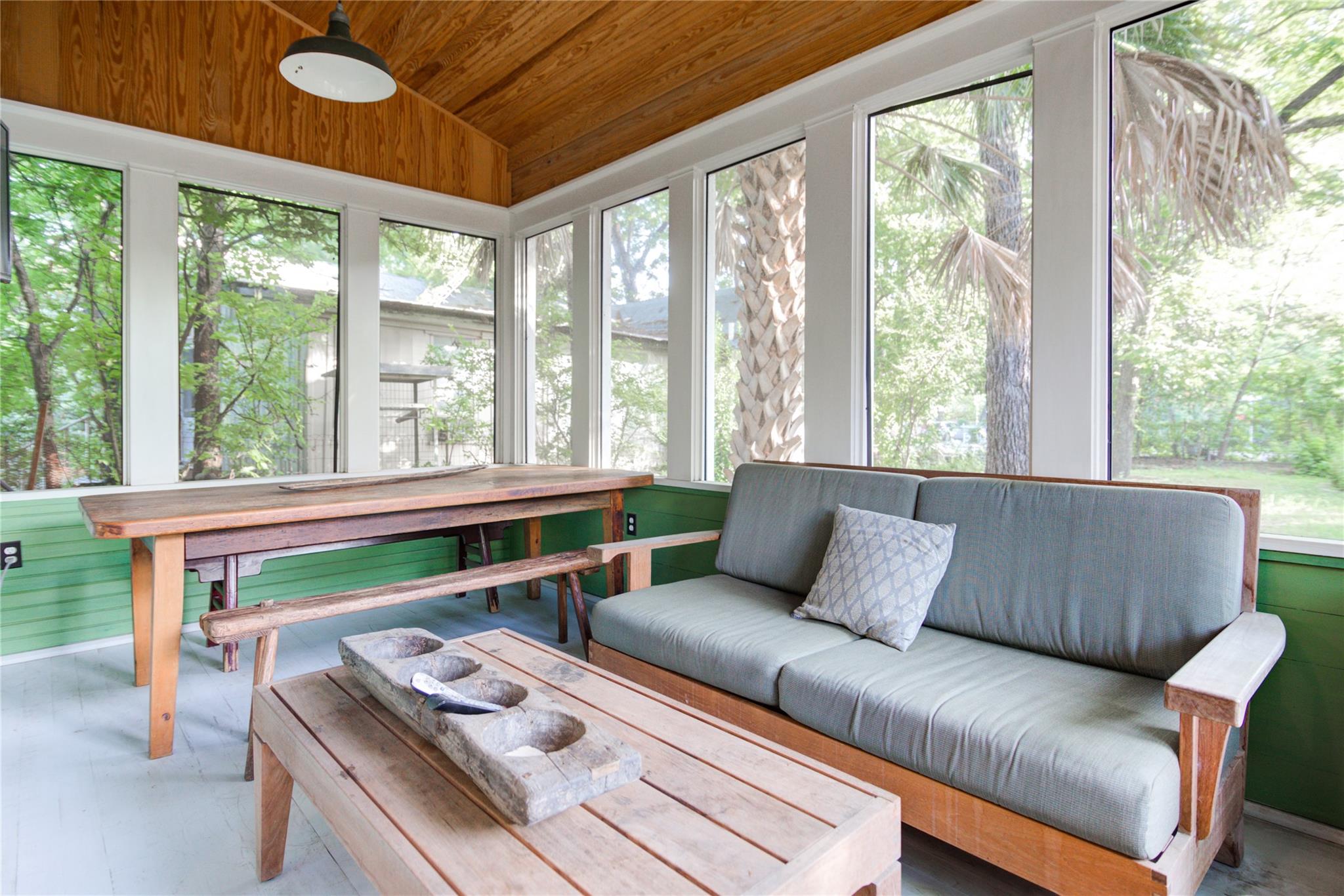 609 W Mary St, Austin, TX 78704