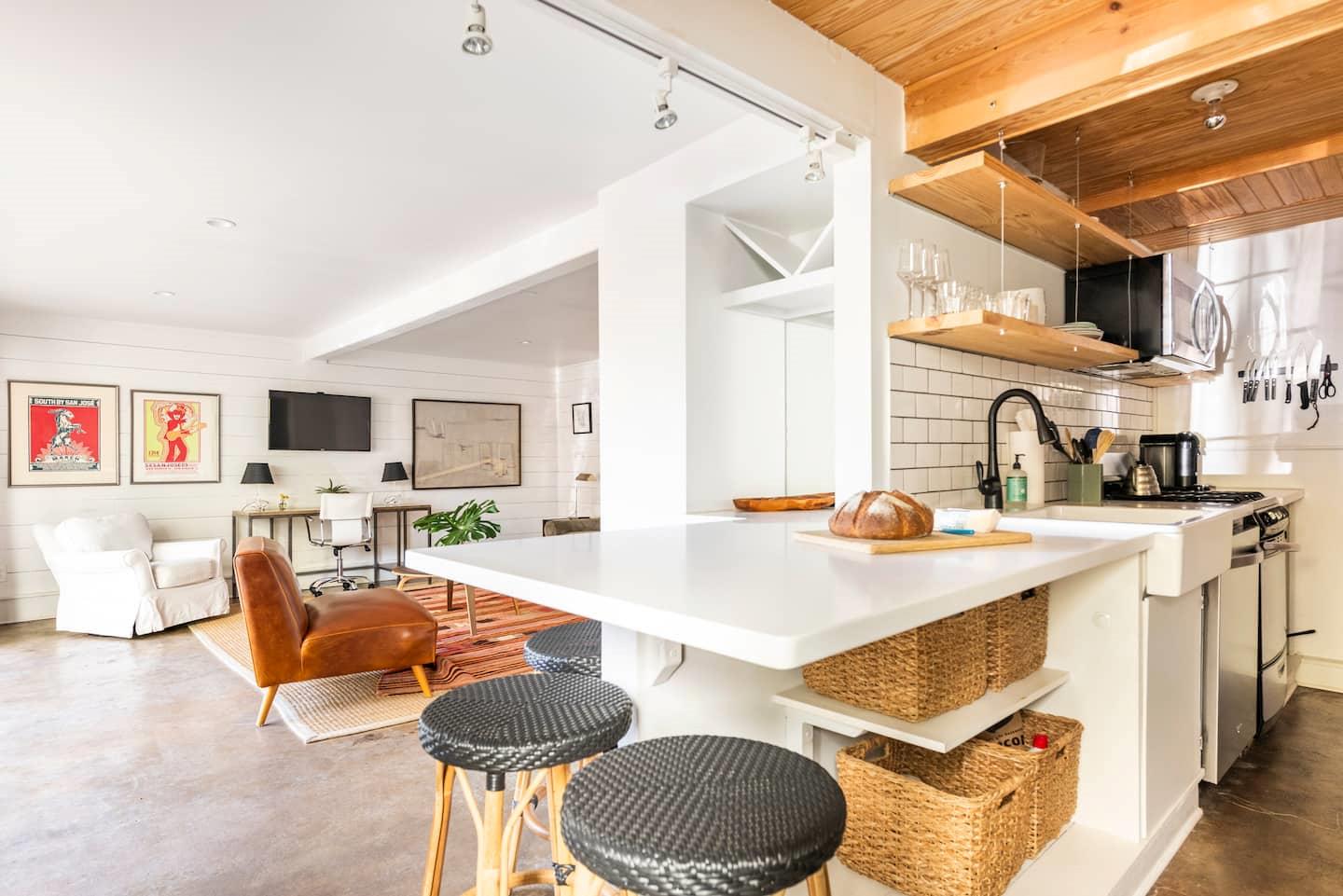 609 W Mary St, Austin, TX 78704