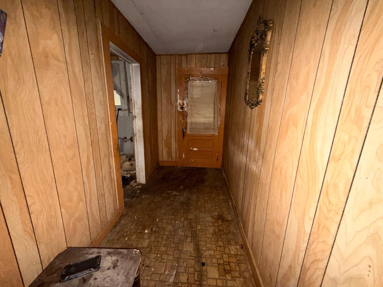 918 S Brazos St, Lockhart, TX 78644