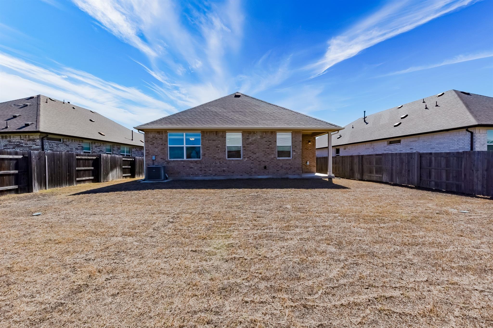 17304 Crownfield Path, Manor, TX 78653