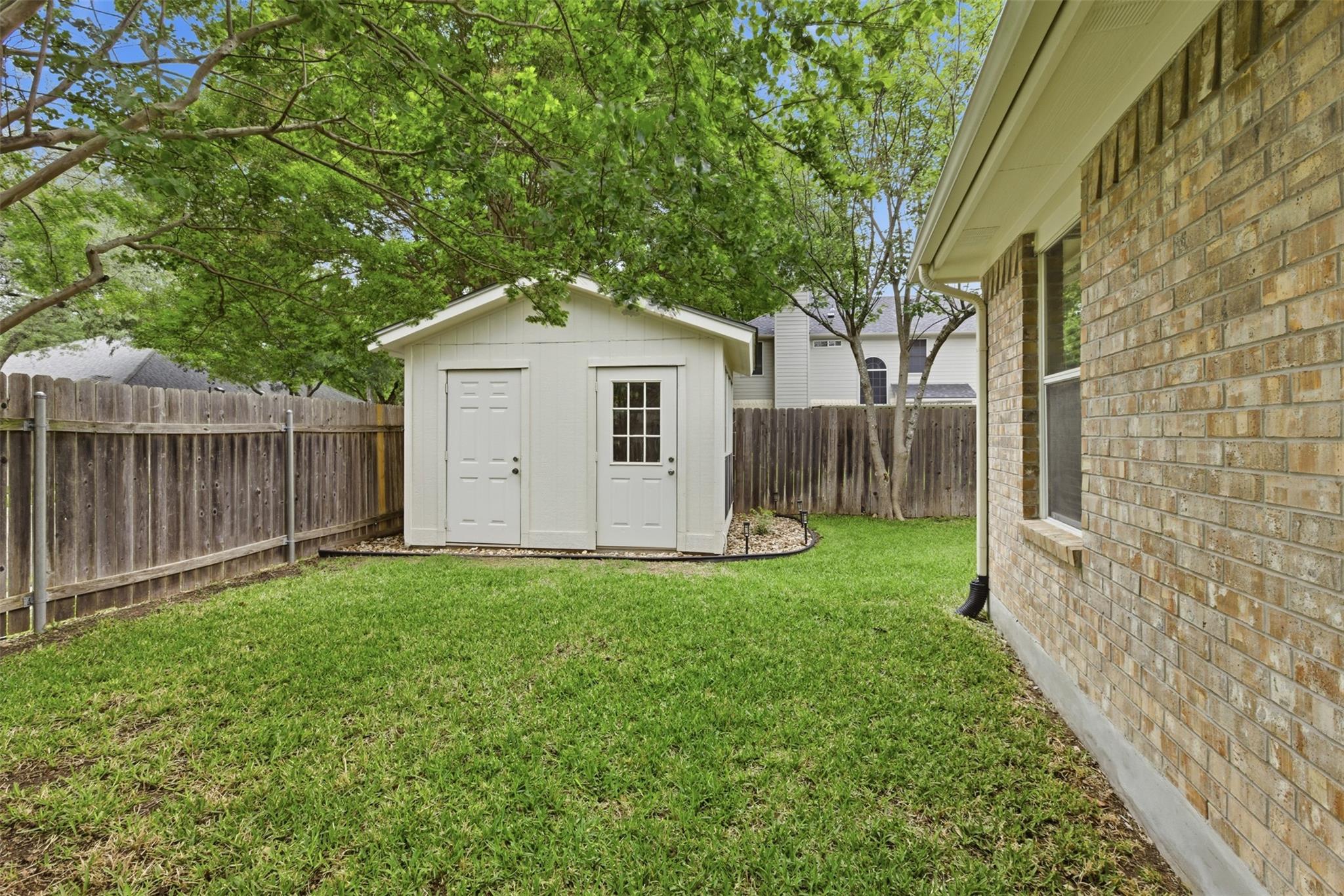 2100 Red Oak Cir, Round Rock, TX 78681