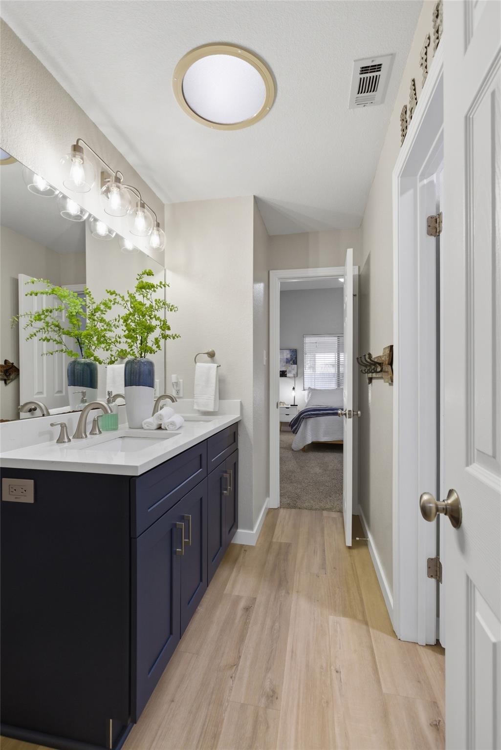 2100 Red Oak Cir, Round Rock, TX 78681