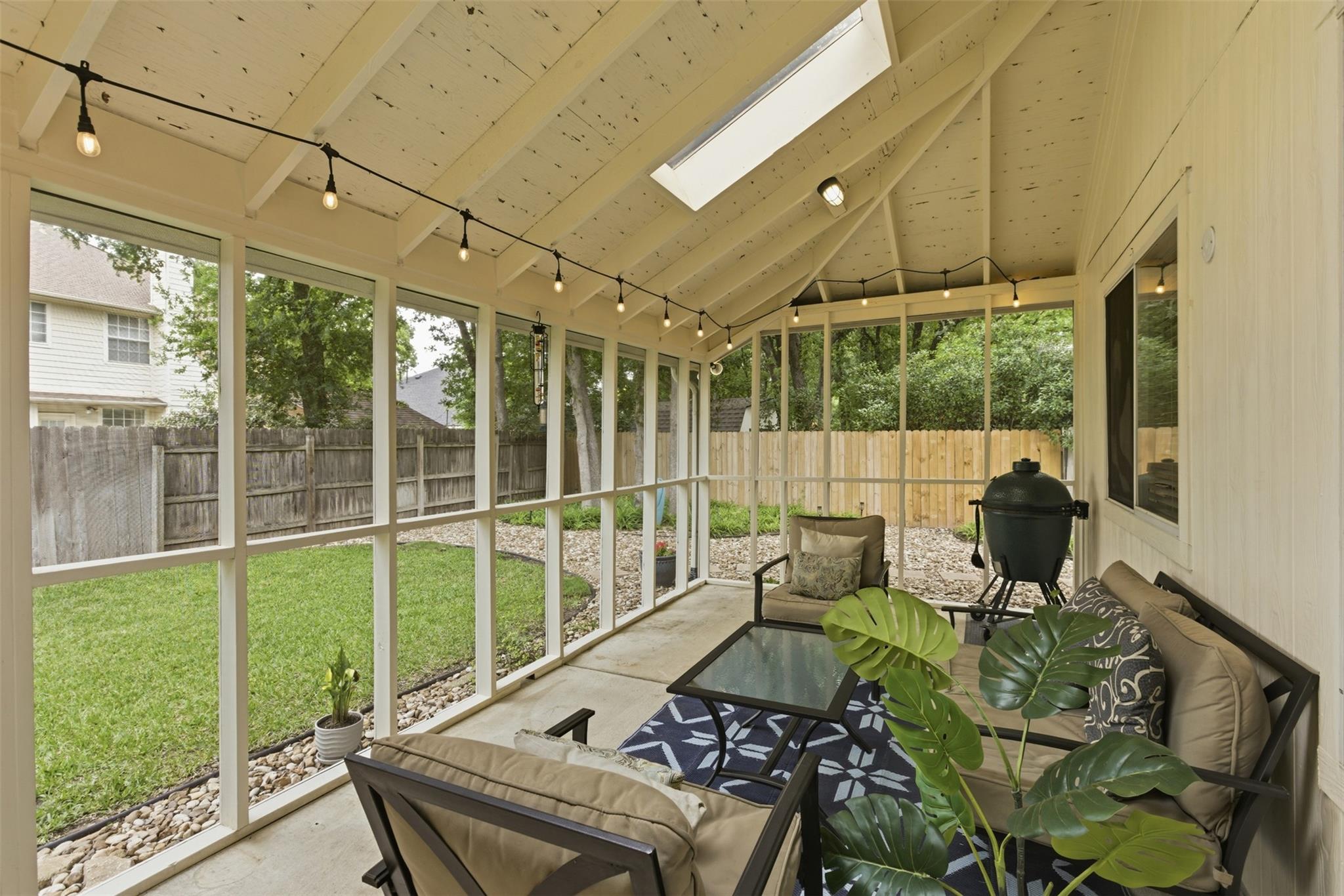 2100 Red Oak Cir, Round Rock, TX 78681