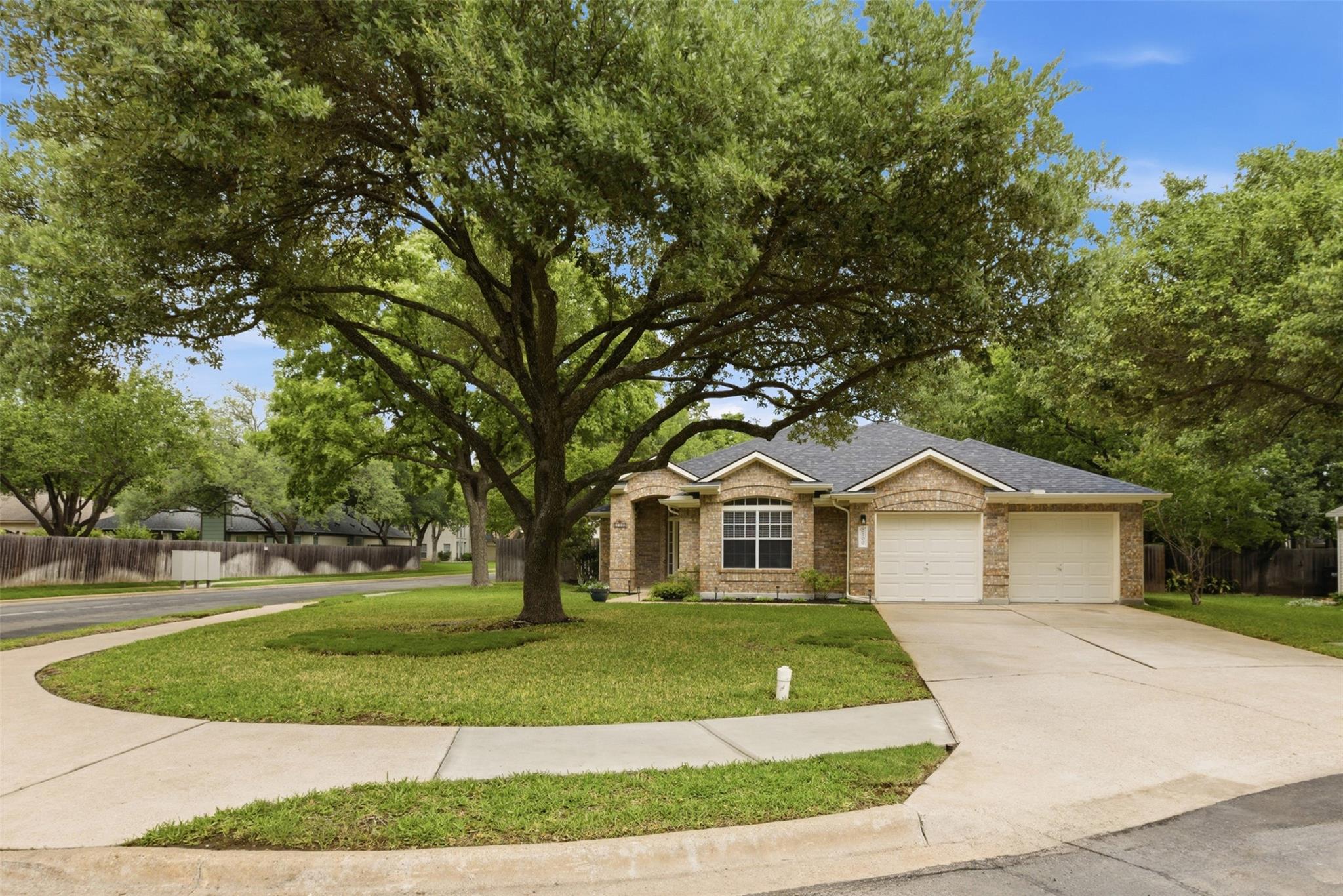 2100 Red Oak Cir, Round Rock, TX 78681