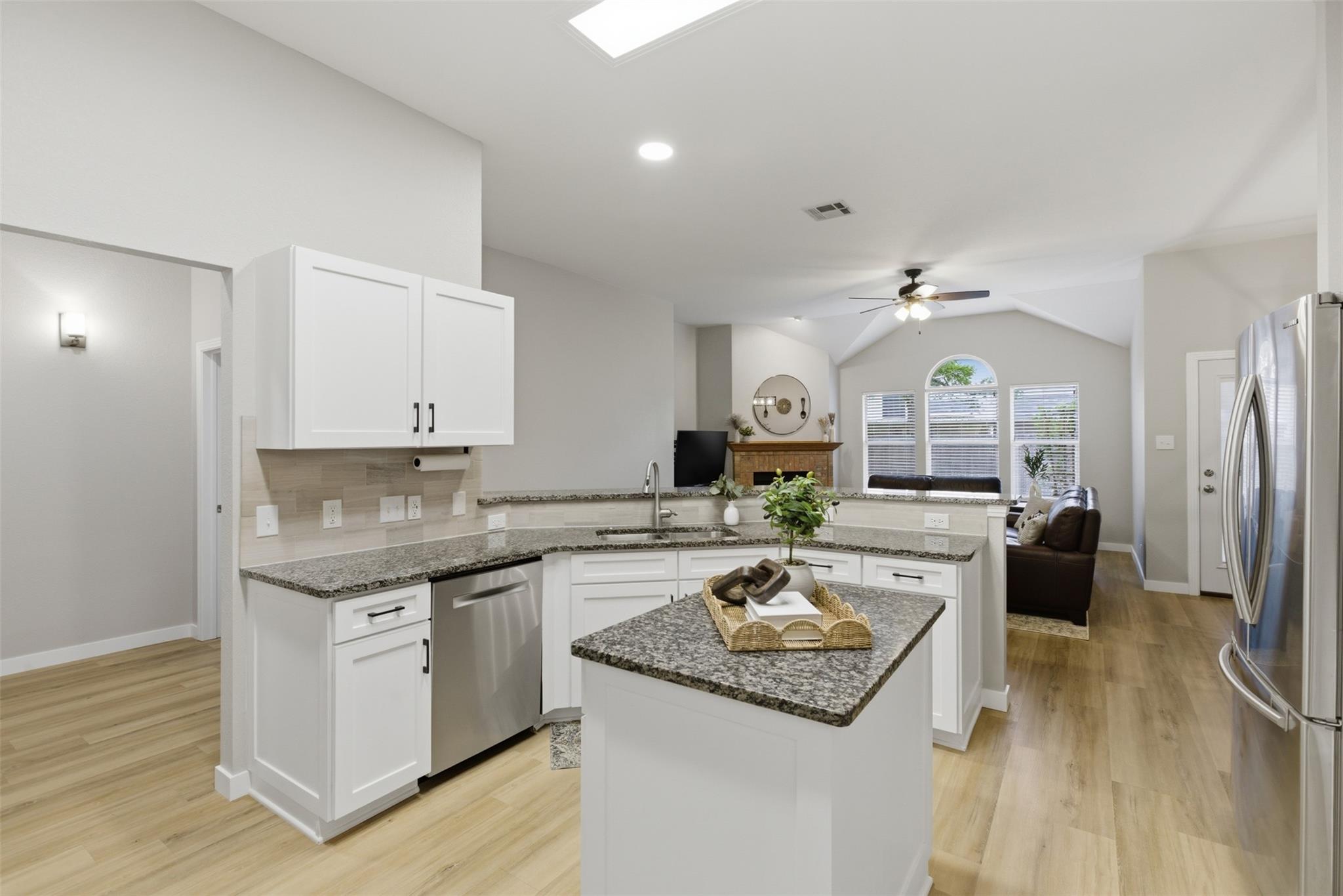 2100 Red Oak Cir, Round Rock, TX 78681