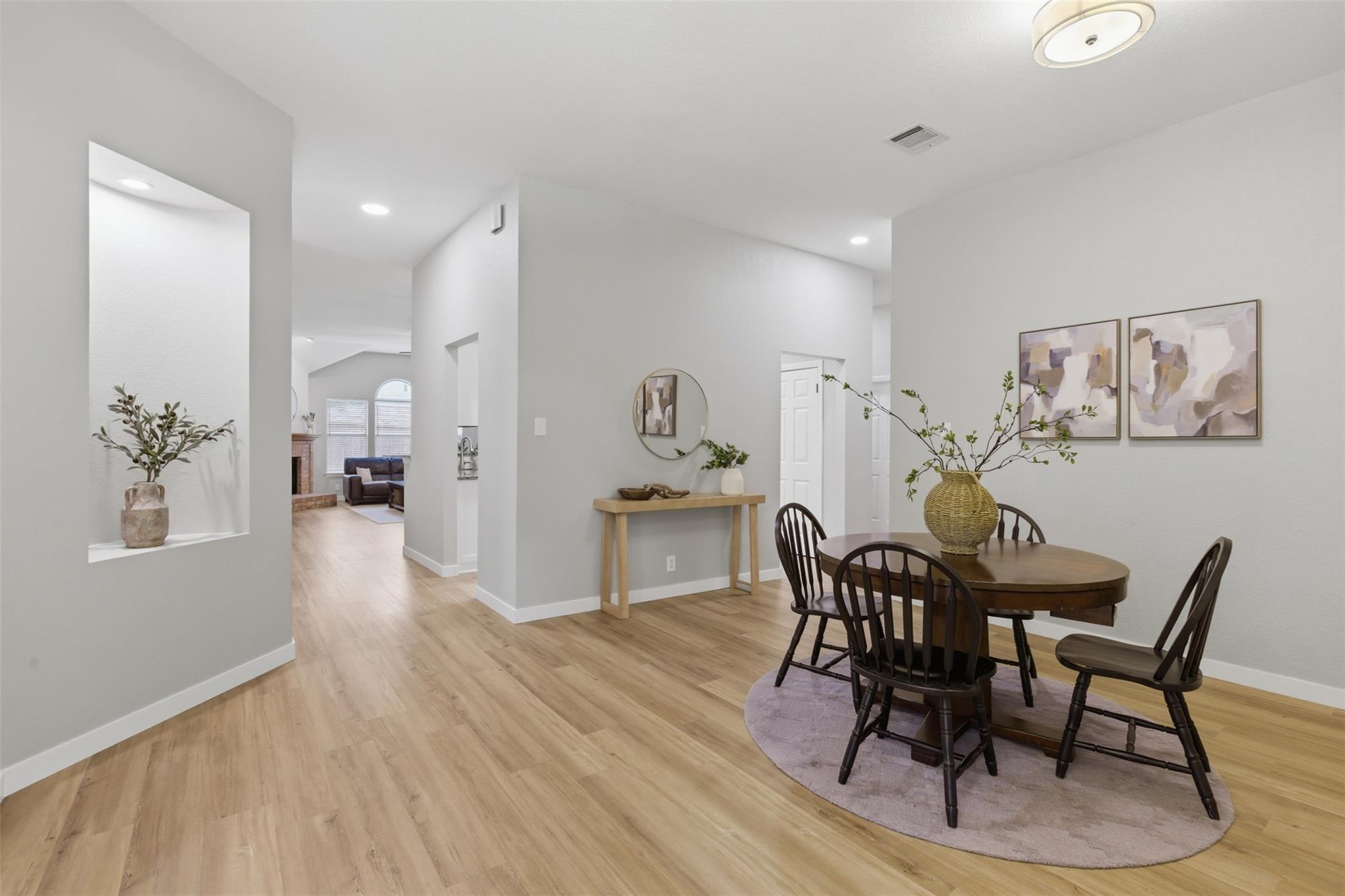 2100 Red Oak Cir, Round Rock, TX 78681