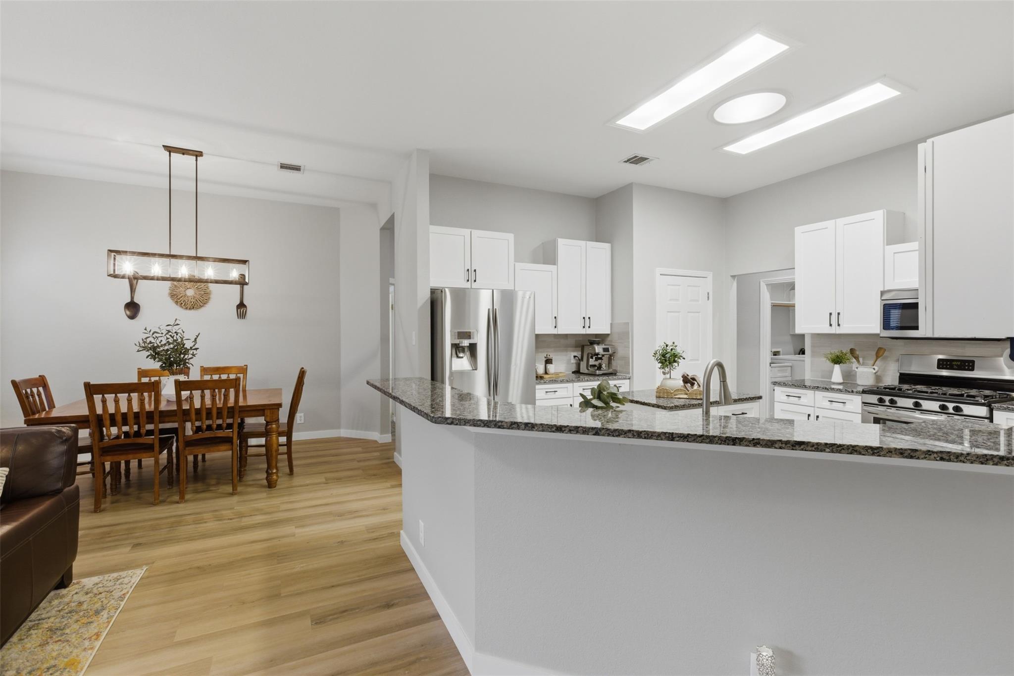 2100 Red Oak Cir, Round Rock, TX 78681