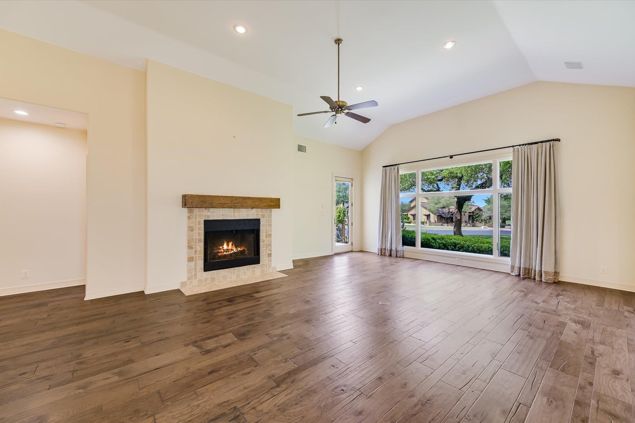 2300 FOUNDERS Cir, Spicewood, TX 78669